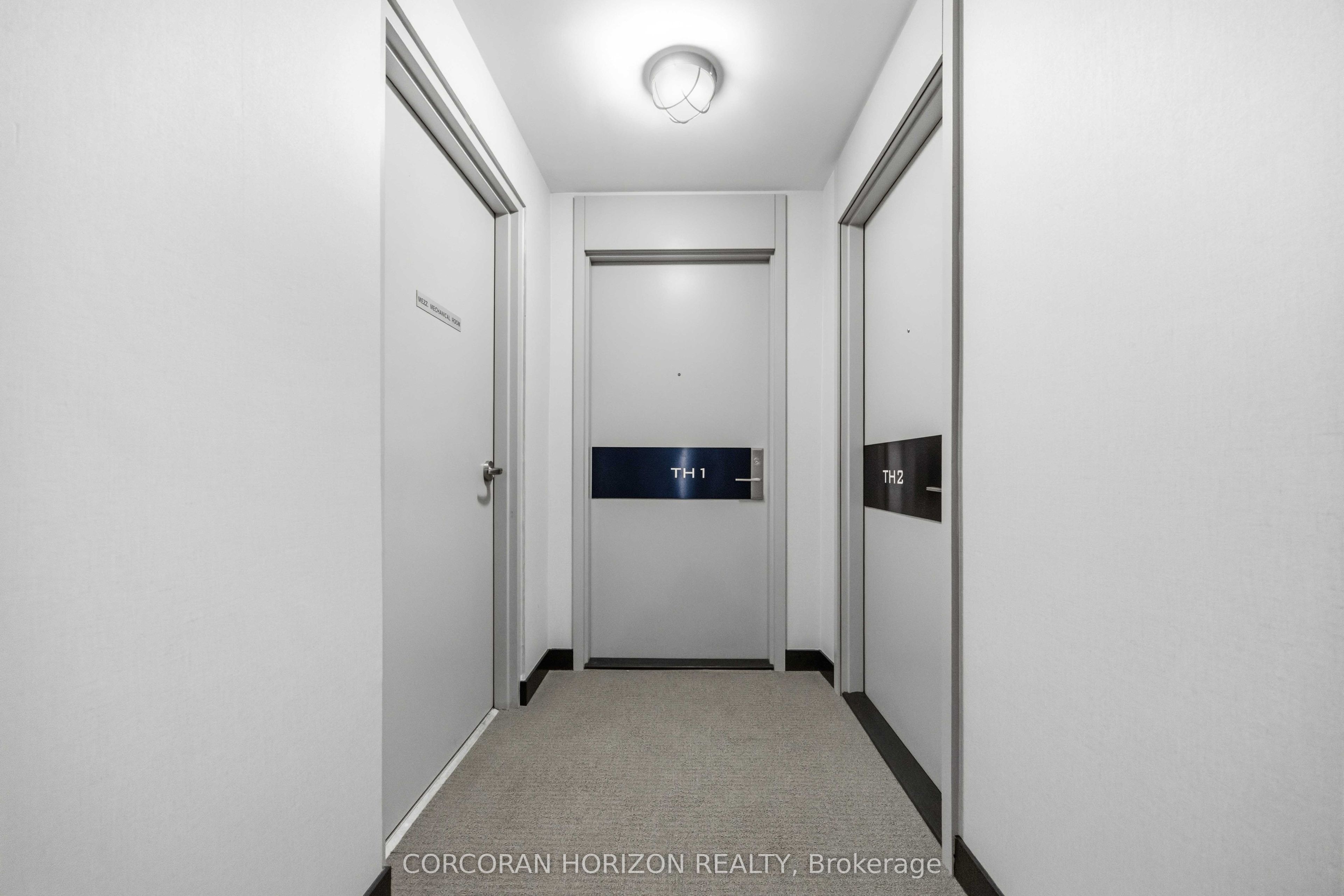 33 Helendale Avenue 101, Toronto, ON M4R 1C5 photo 4
