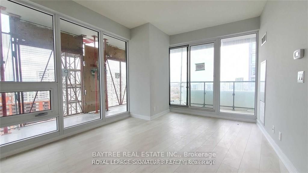2221 Yonge Street 1203, Toronto, ON M4S 2B5 photo 3