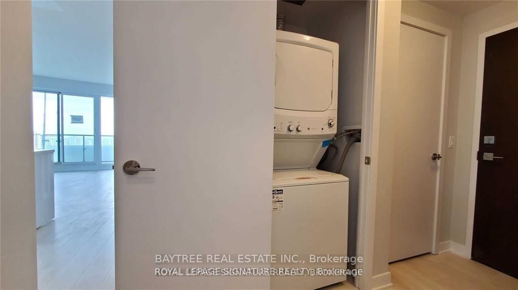 2221 Yonge Street 1203, Toronto, ON M4S 2B5 photo 5