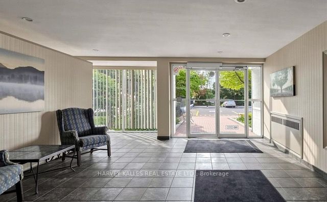160 The Donway W 411, Toronto, ON M3C 2G1 photo 5