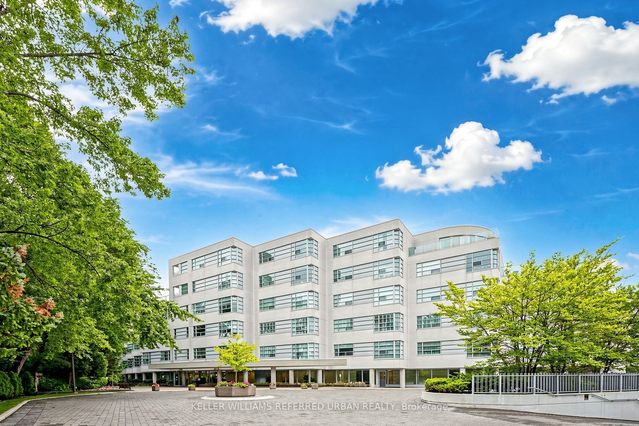 1 Watergarden Way 5, Toronto, ON M2K 2Z7