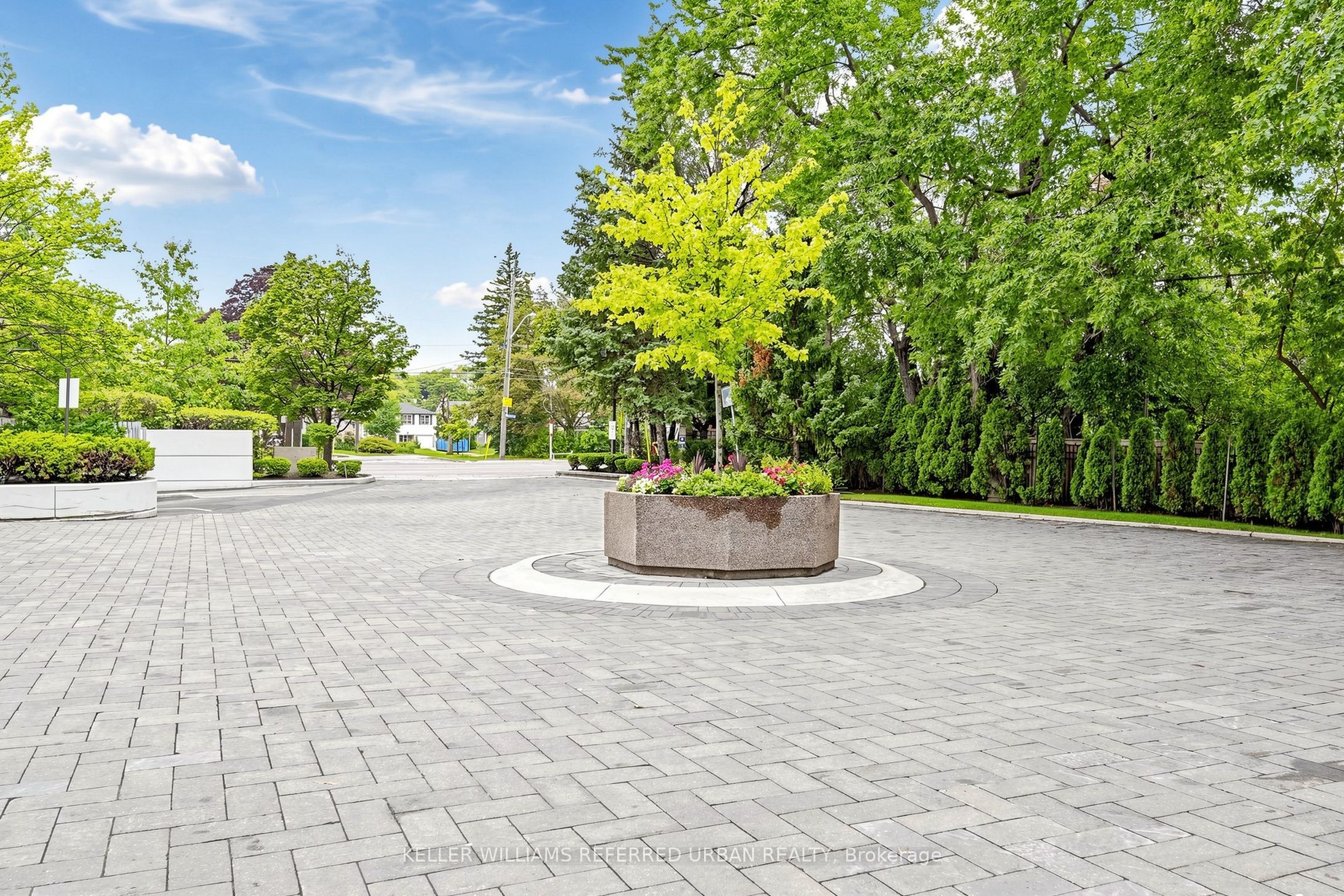 1 Watergarden Way 5, Toronto, ON M2K 2Z7 photo 2
