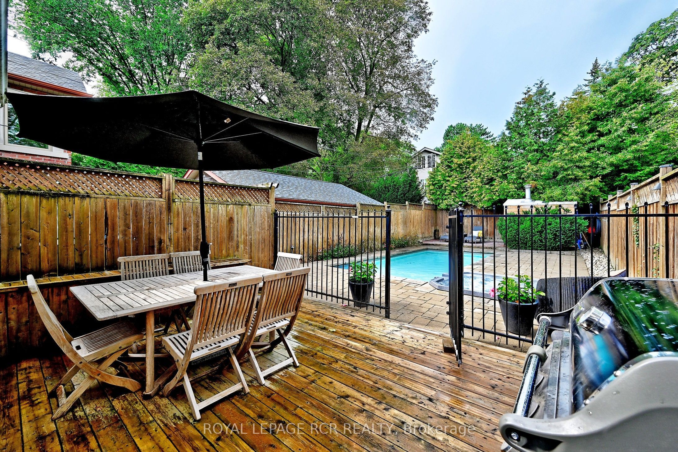 214 Briar Hill Avenue, Toronto, ON M4R 1J2 photo 3