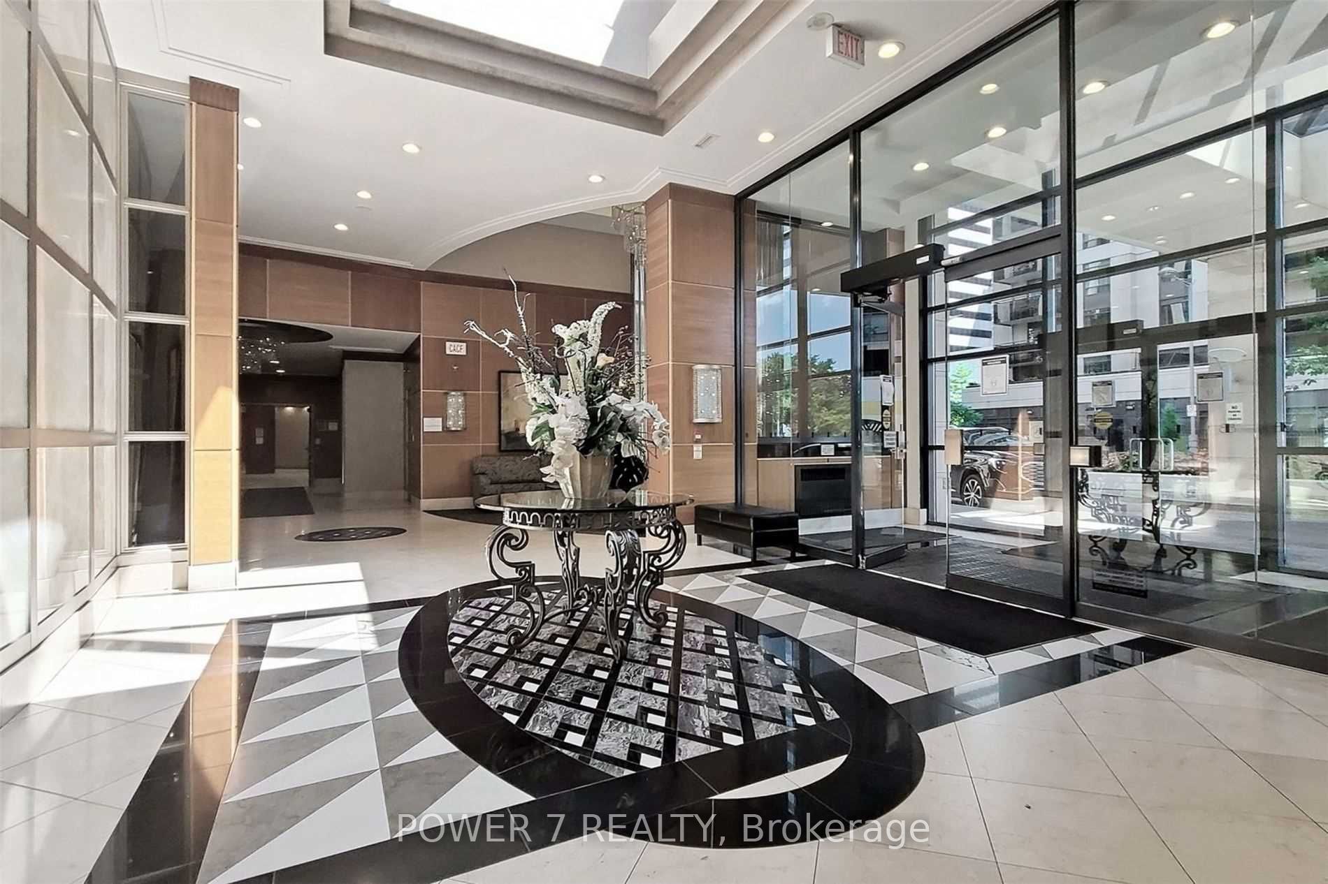 155 Beecroft Road 1110, Toronto, ON M2N 7C6 photo 3