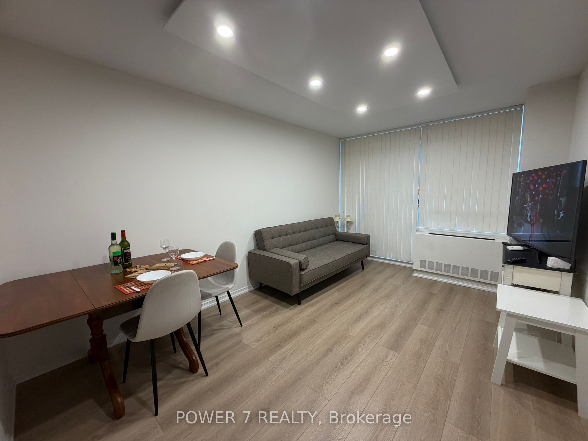 155 Beecroft Road 1110, Toronto, ON M2N 7C6 photo 5