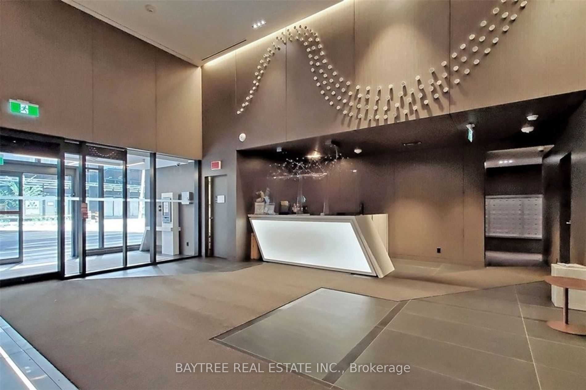 181 Dundas Street E 1811, Toronto, ON M5A 1Z4 photo 2