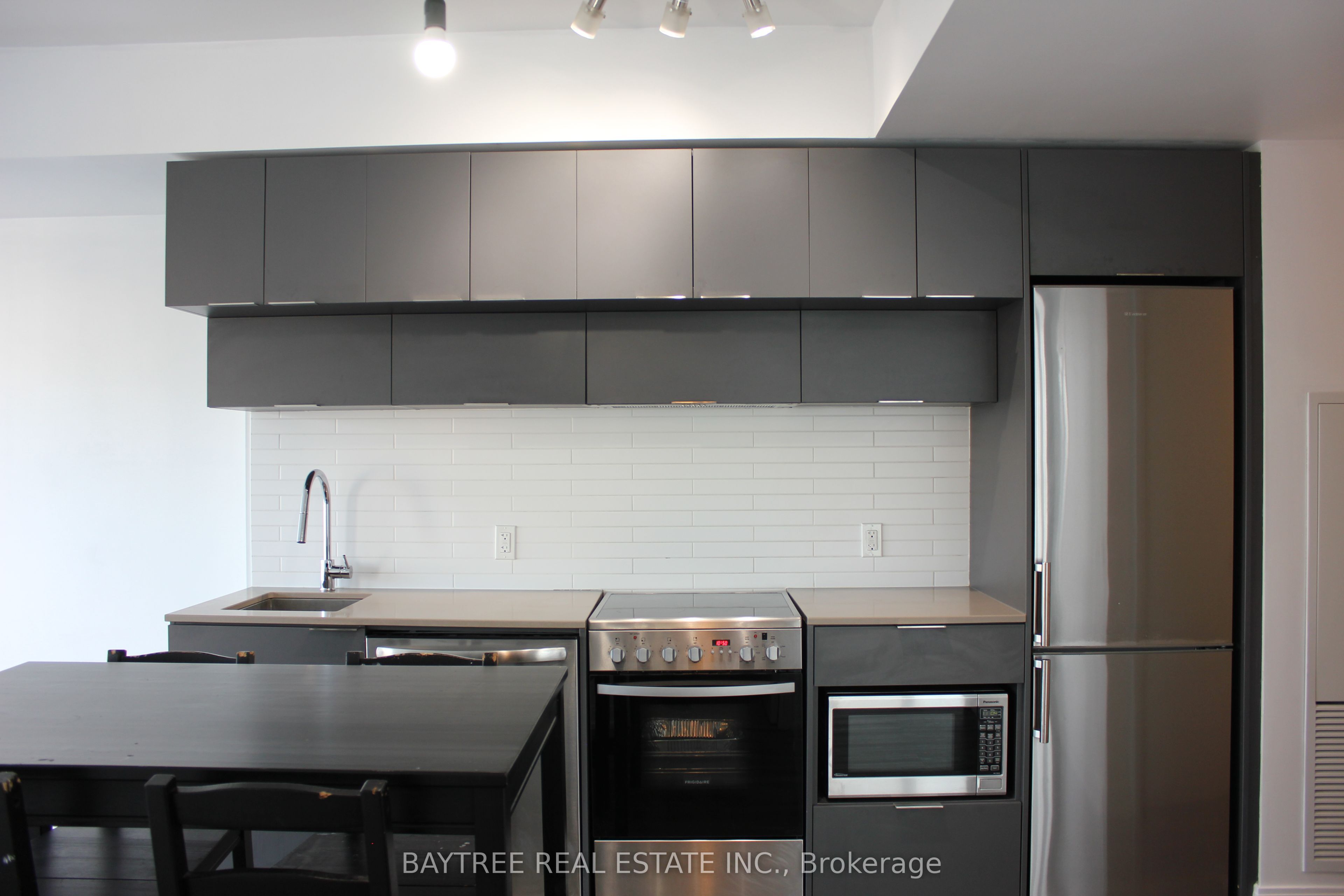 181 Dundas Street E 1811, Toronto, ON M5A 1Z4 photo 5