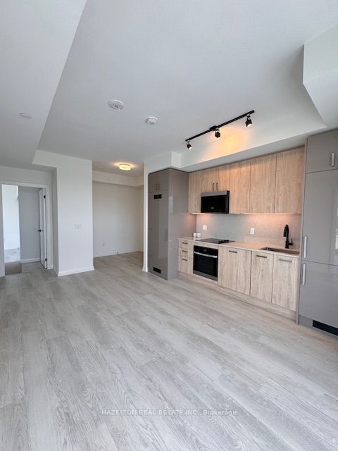 280 Dundas Street W 2511, Toronto, ON M5T 1G2 photo 3