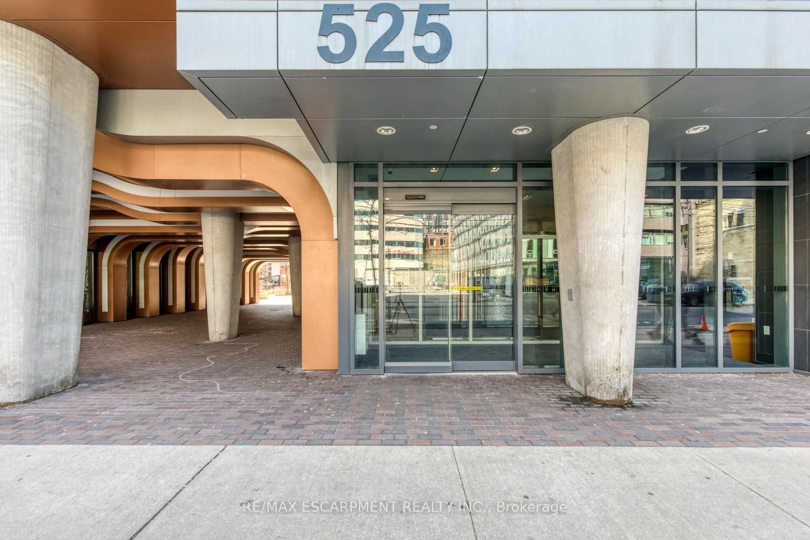525 Adelaide Street W Lph32, Toronto, ON M5V 1T6 photo 2