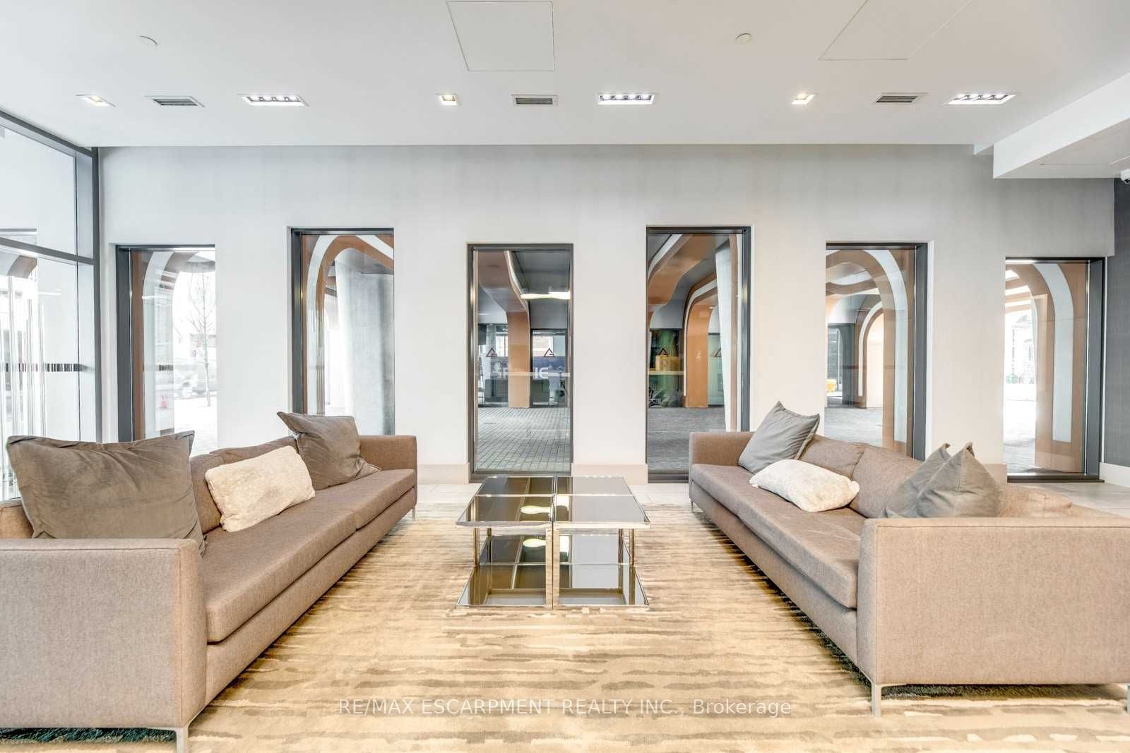 525 Adelaide Street W Lph32, Toronto, ON M5V 1T6 photo 3