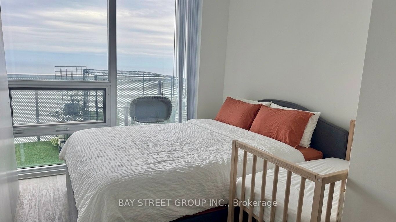 55 Cooper Street 5809, Toronto, ON M5E 0G1 photo 3