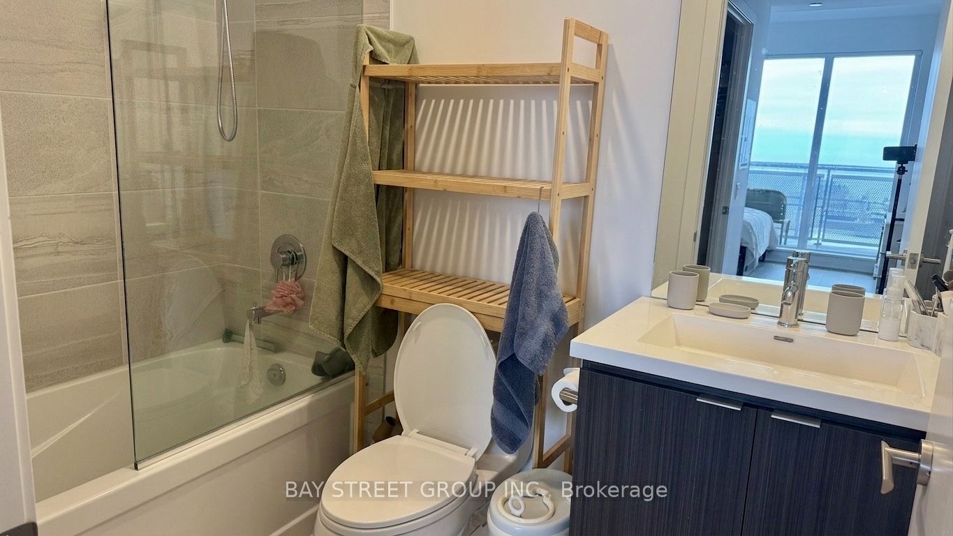 55 Cooper Street 5809, Toronto, ON M5E 0G1 photo 5