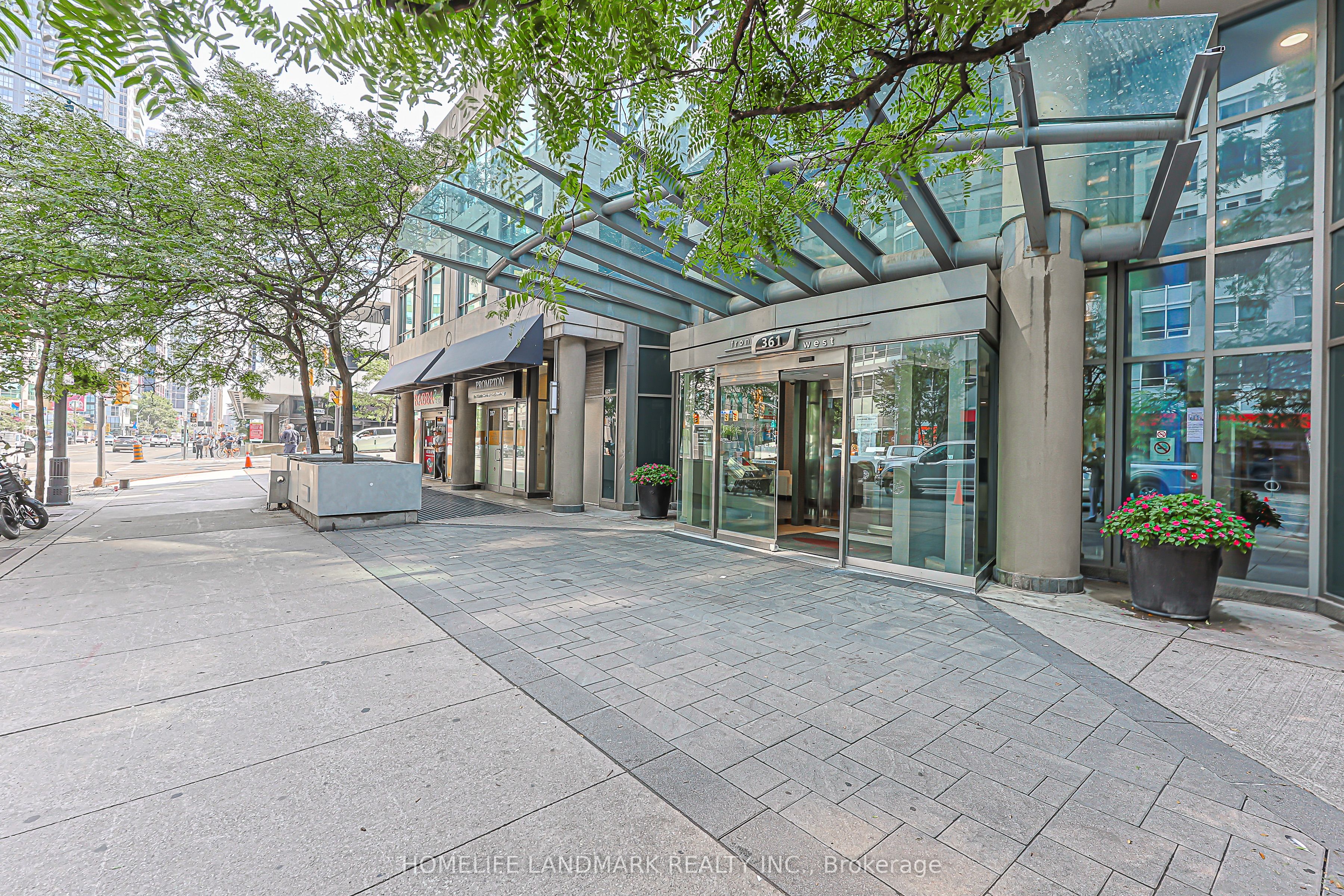 361 Front Street W 1906, Toronto, ON M5V 3R5 photo 2