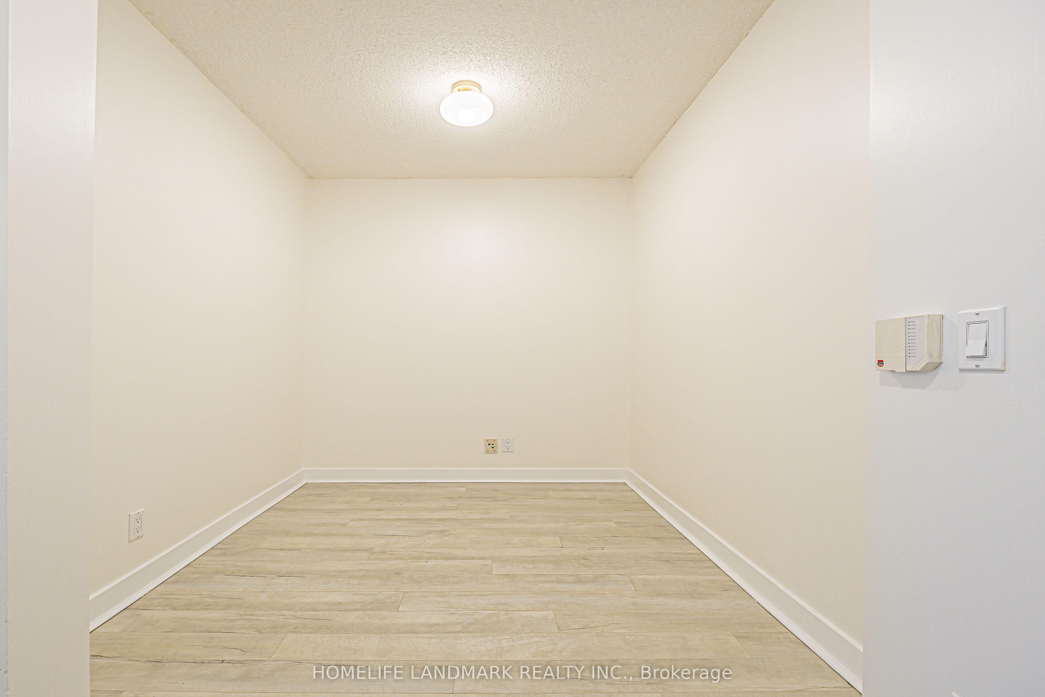 361 Front Street W 1906, Toronto, ON M5V 3R5 photo 5