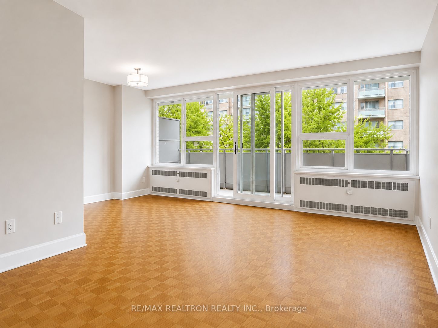 10 Shallmar Boulevard 503, Toronto, ON M5N 1J4 photo 2