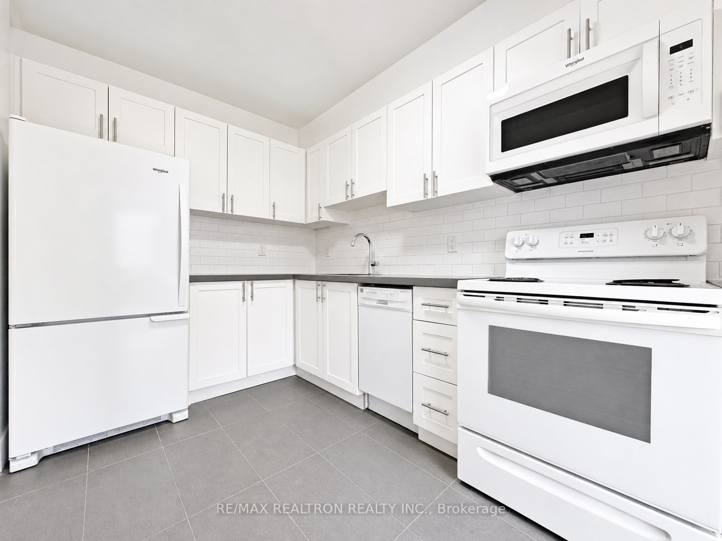 10 Shallmar Boulevard 503, Toronto, ON M5N 1J4 photo 4