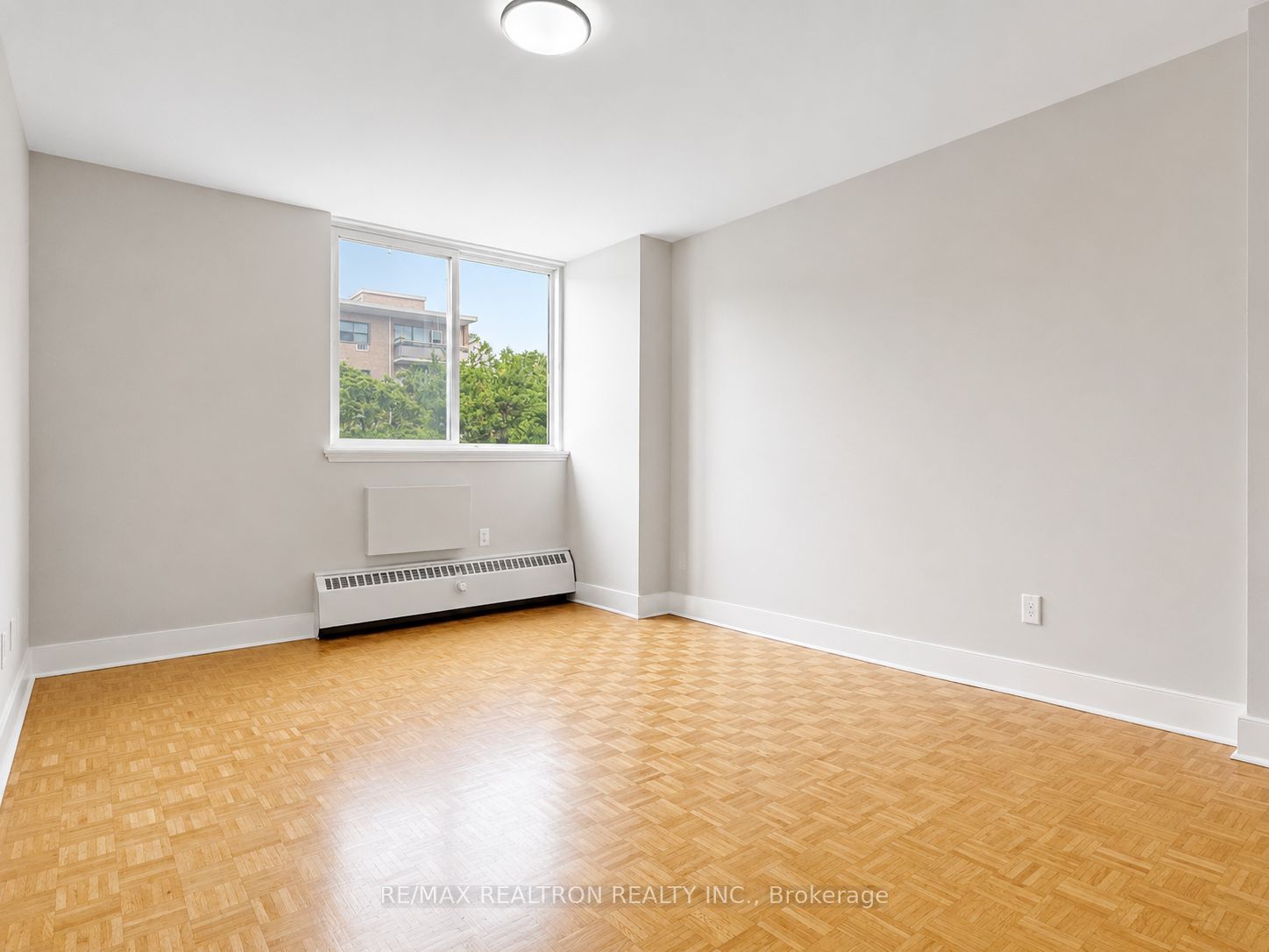 10 Shallmar Boulevard 503, Toronto, ON M5N 1J4 photo 5