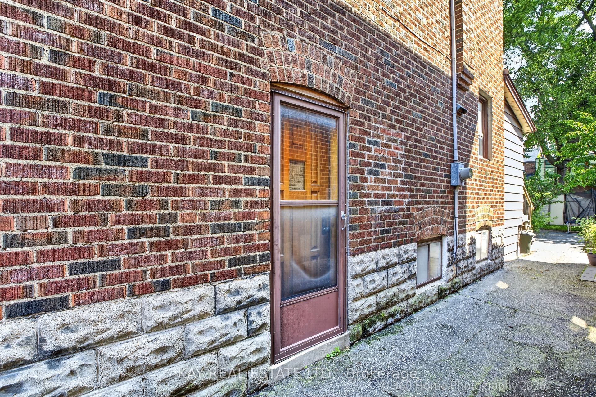 59 Cherrywood Avenue, Toronto, ON M6C 2X4 photo 3