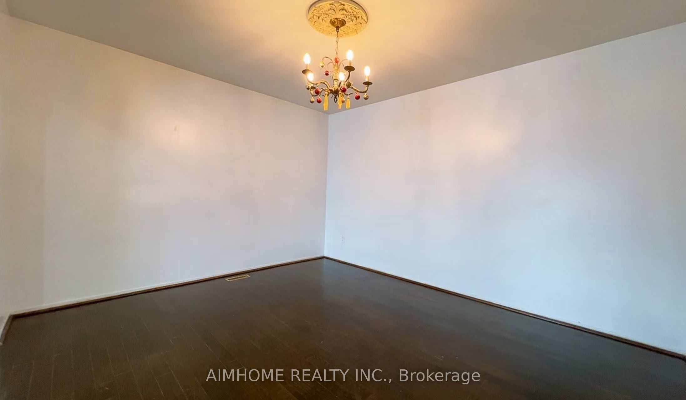 83 Mintwood Drive Upper level, Toronto, ON M2M 3A6 photo 5