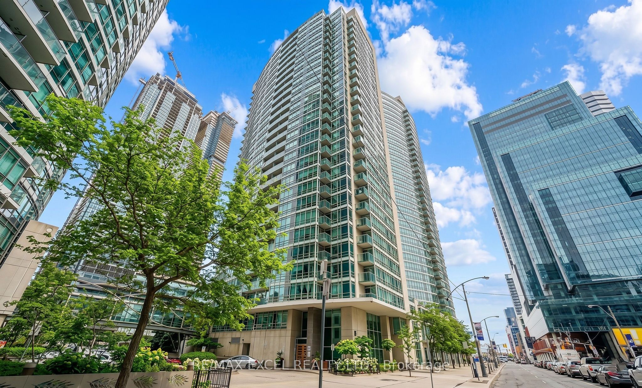 397 Front Street W 2310, Toronto, ON M5V 3S1 photo 2