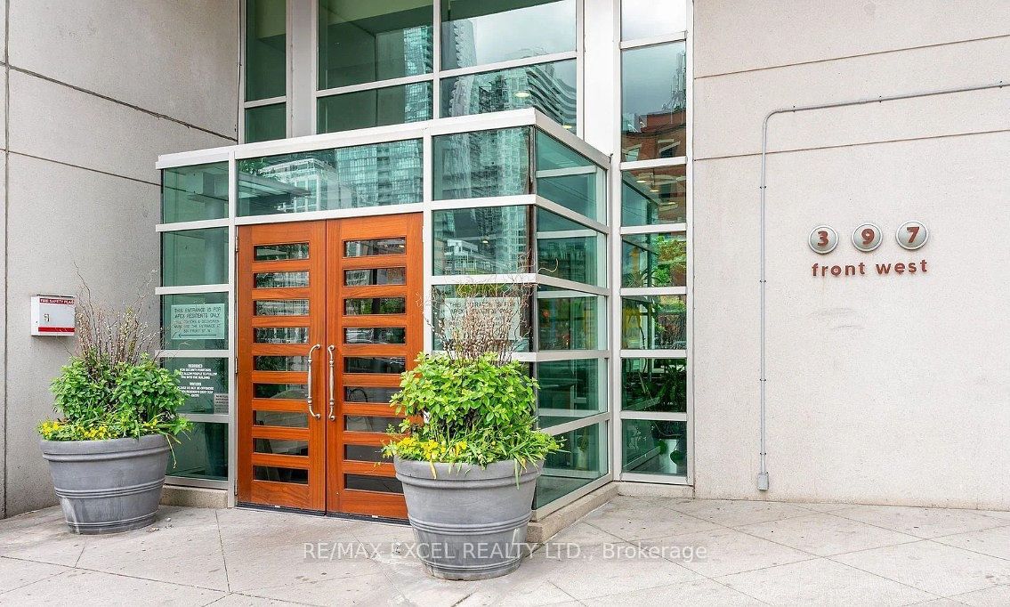 397 Front Street W 2310, Toronto, ON M5V 3S1 photo 4