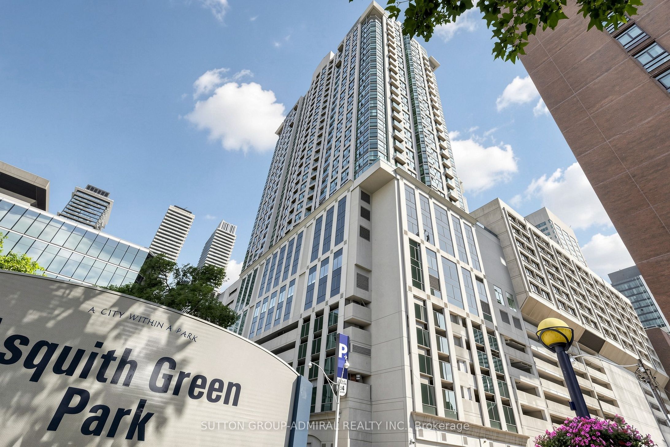 8 Park Road 2116, Toronto, ON M5M 4N3 photo 2