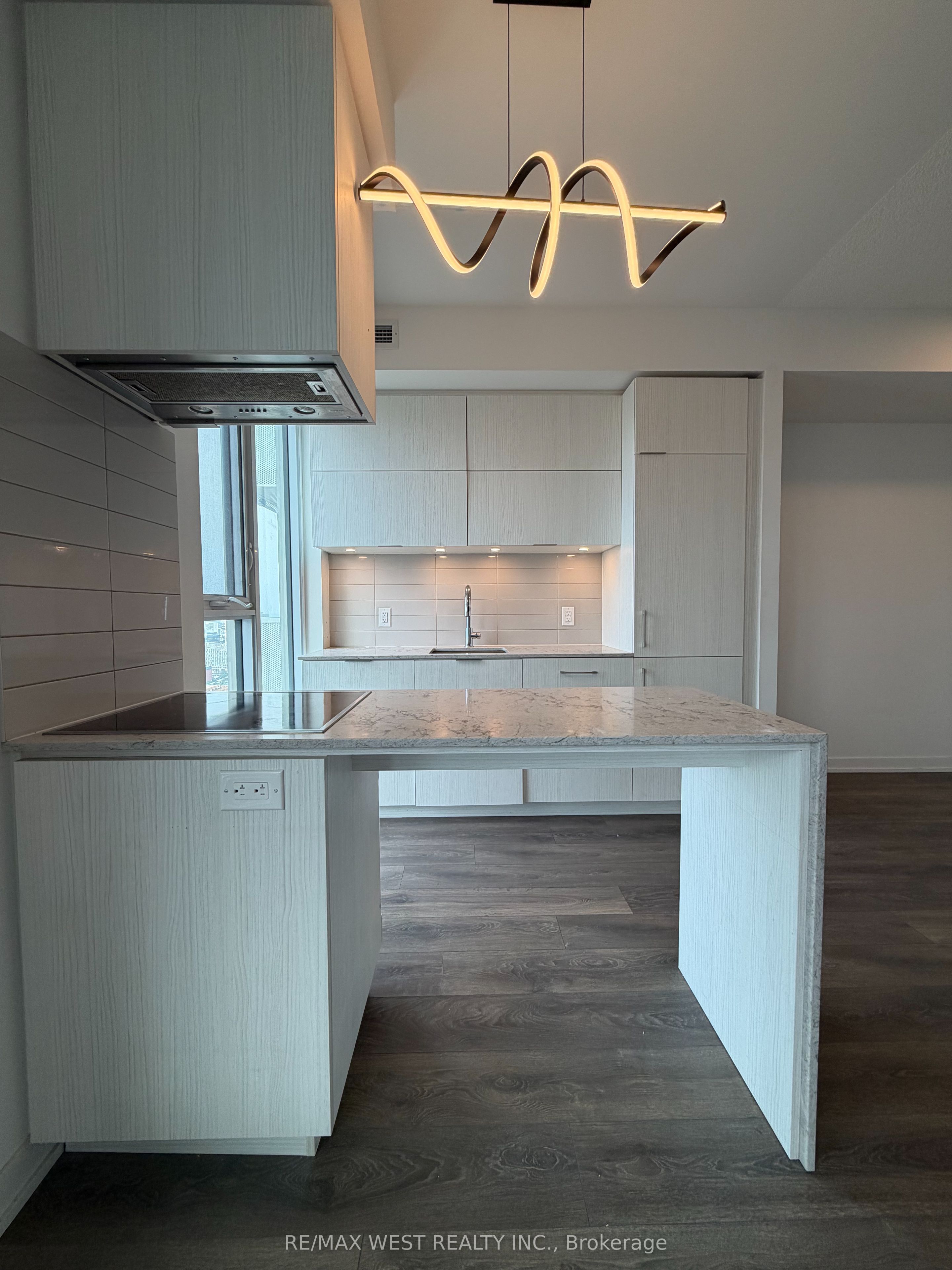 20 Richardson Street 3309, Toronto, ON M5A 0S6