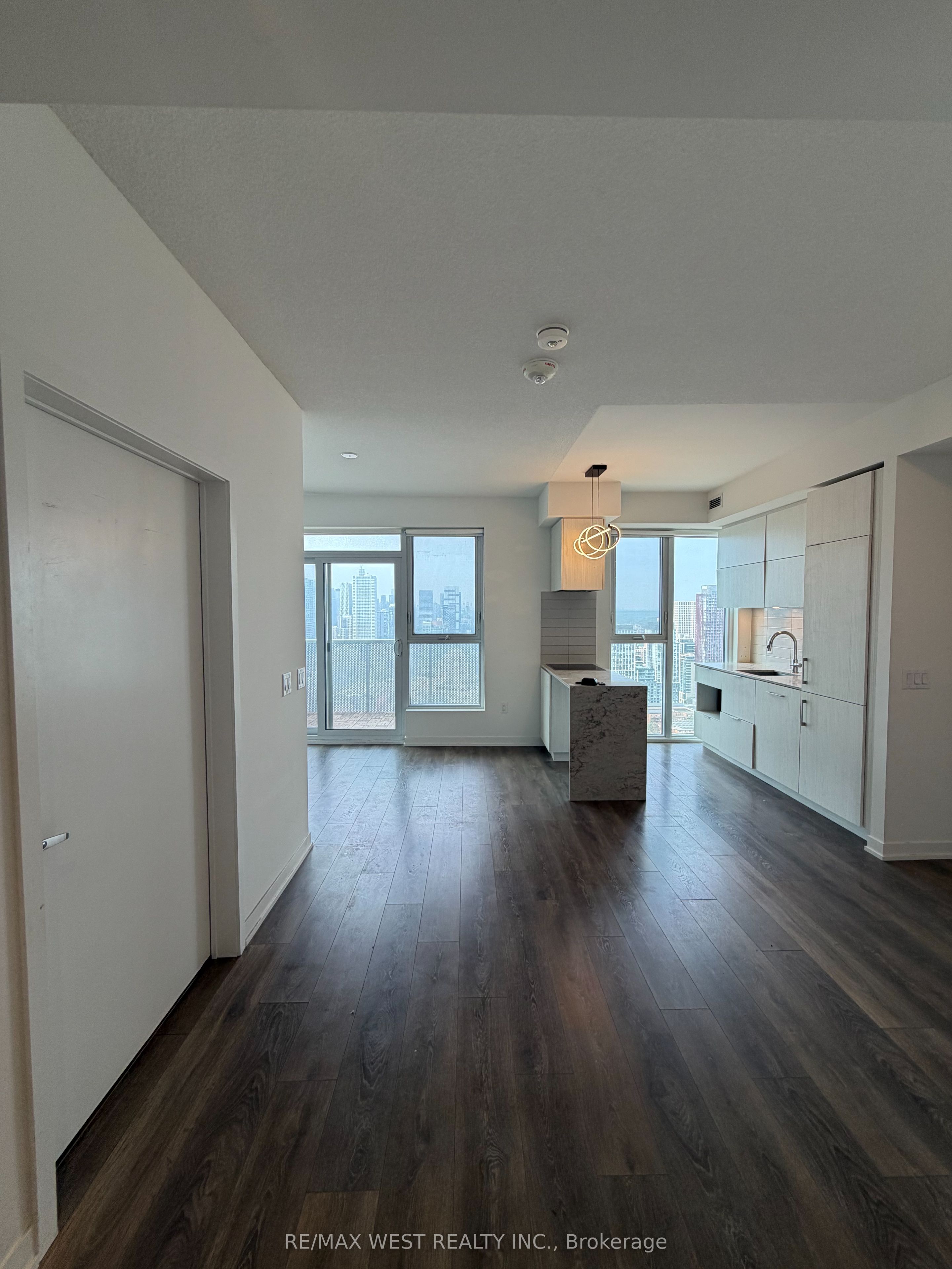 20 Richardson Street 3309, Toronto, ON M5A 0S6 photo 2