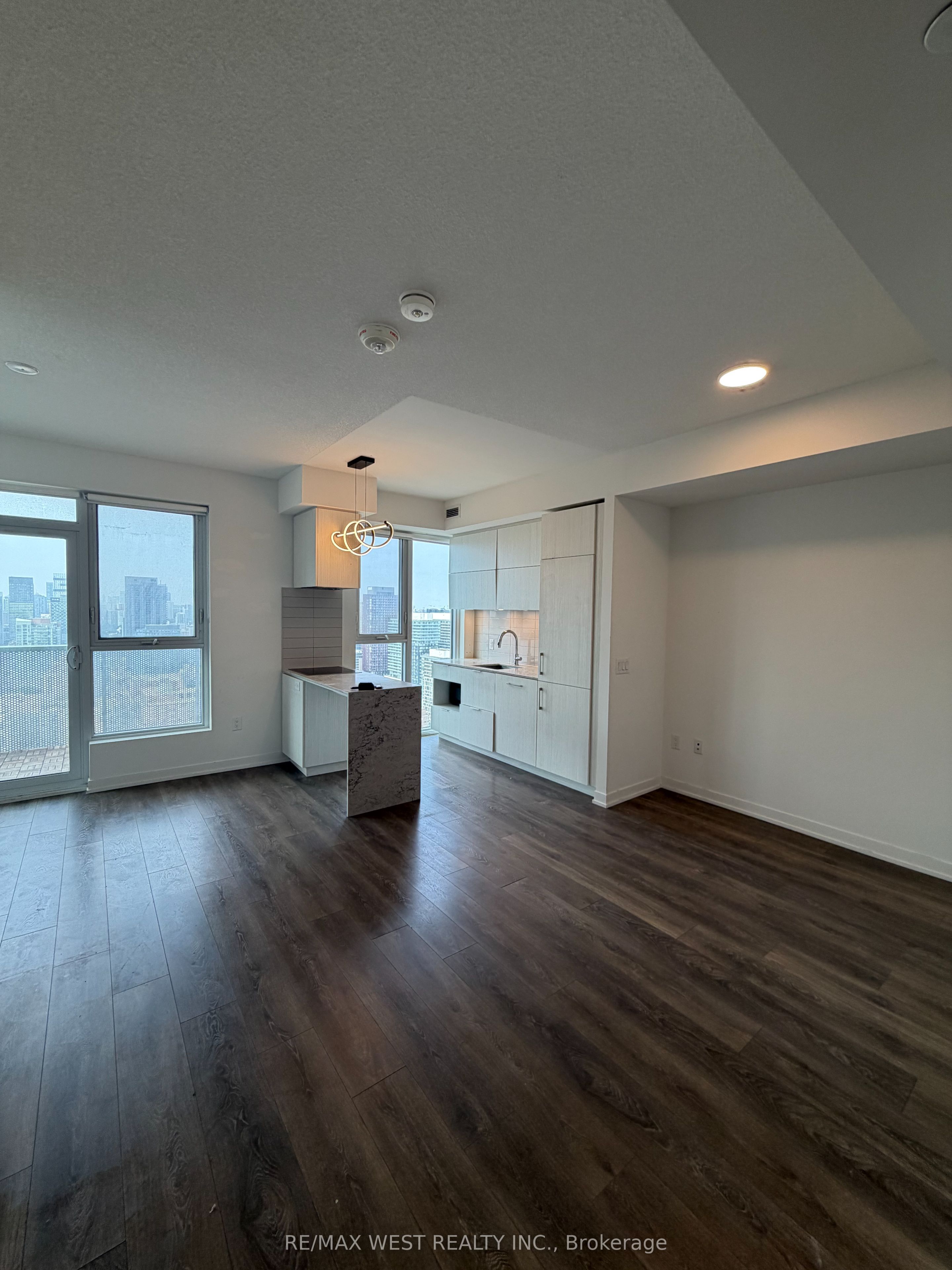 20 Richardson Street 3309, Toronto, ON M5A 0S6 photo 3