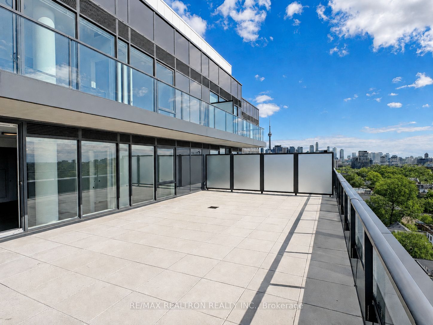 664 Spadina Avenue 1001, Toronto, ON M5S 2H7 photo 4