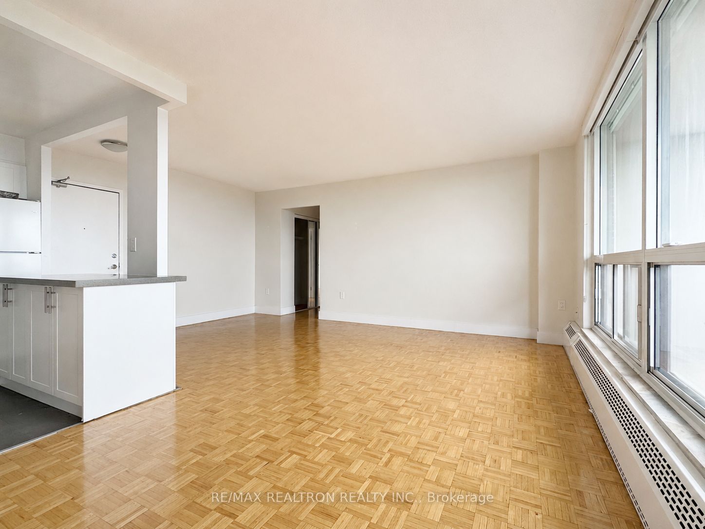 666 Spadina Avenue 1611, Toronto, ON M5S 2H8 photo 4