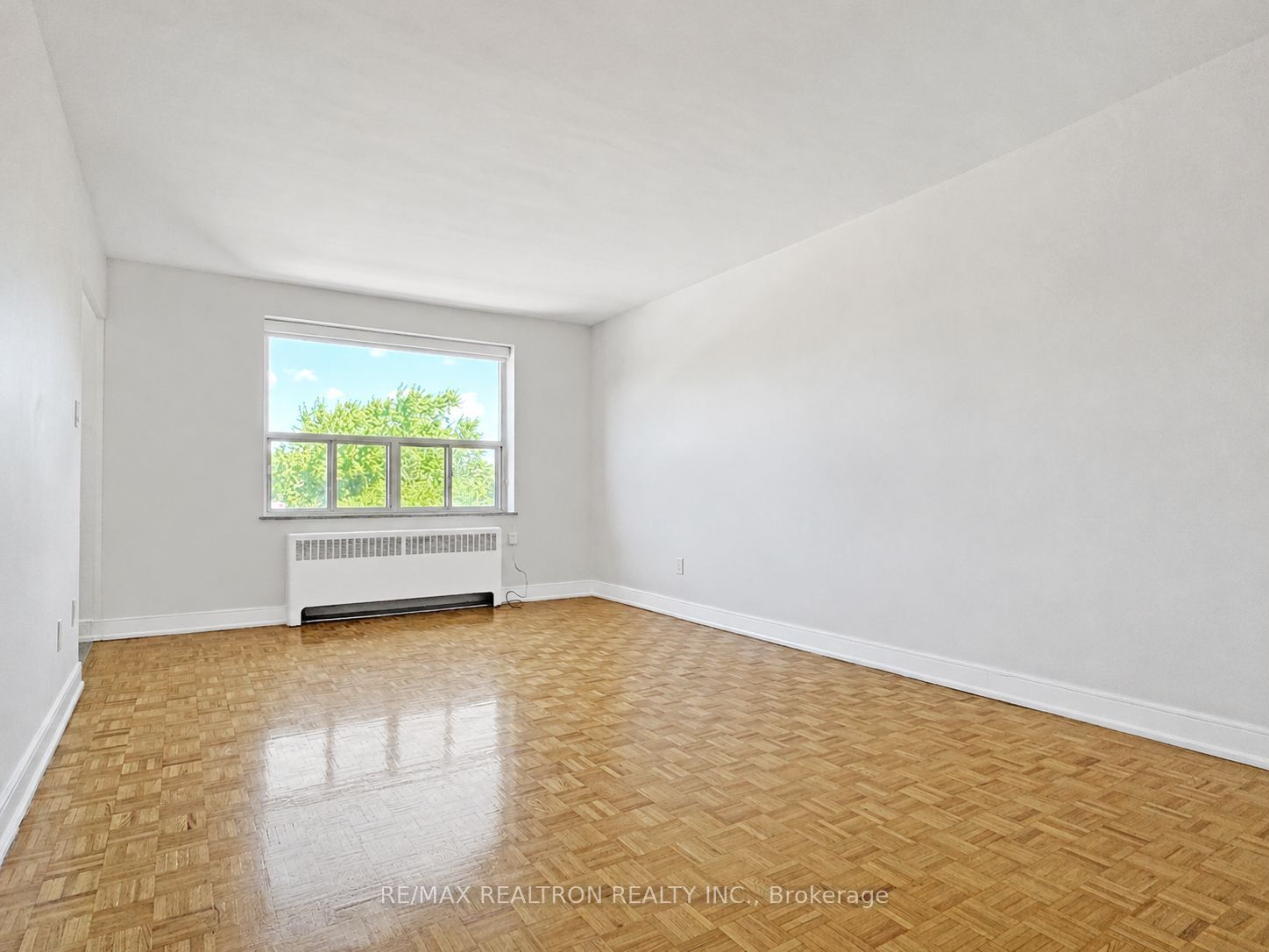 1291 Bayview Avenue 306, Toronto, ON M4G 2Z9 photo 3