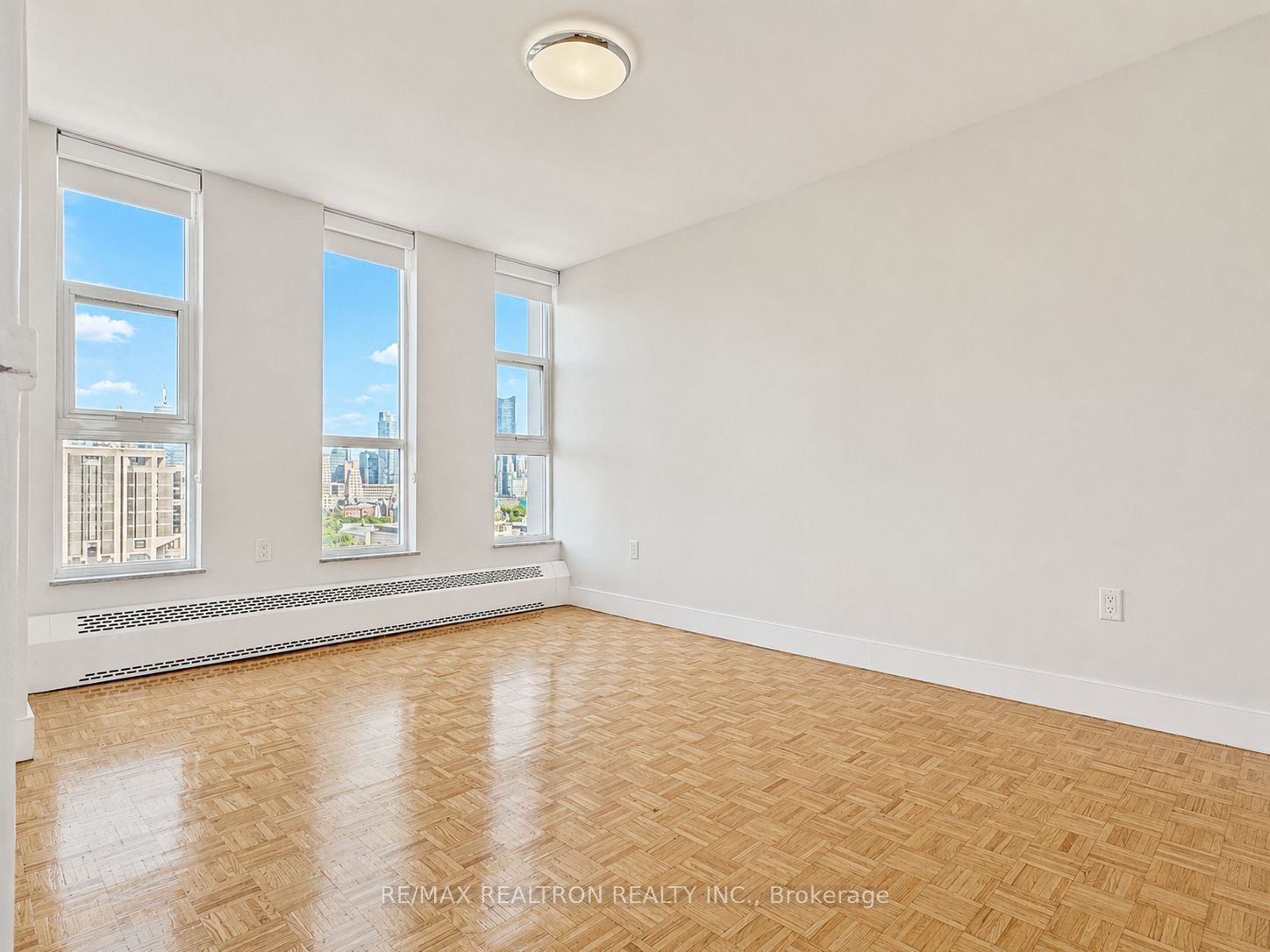 666 Spadina Avenue 1410, Toronto, ON M5S 2H8 photo 5
