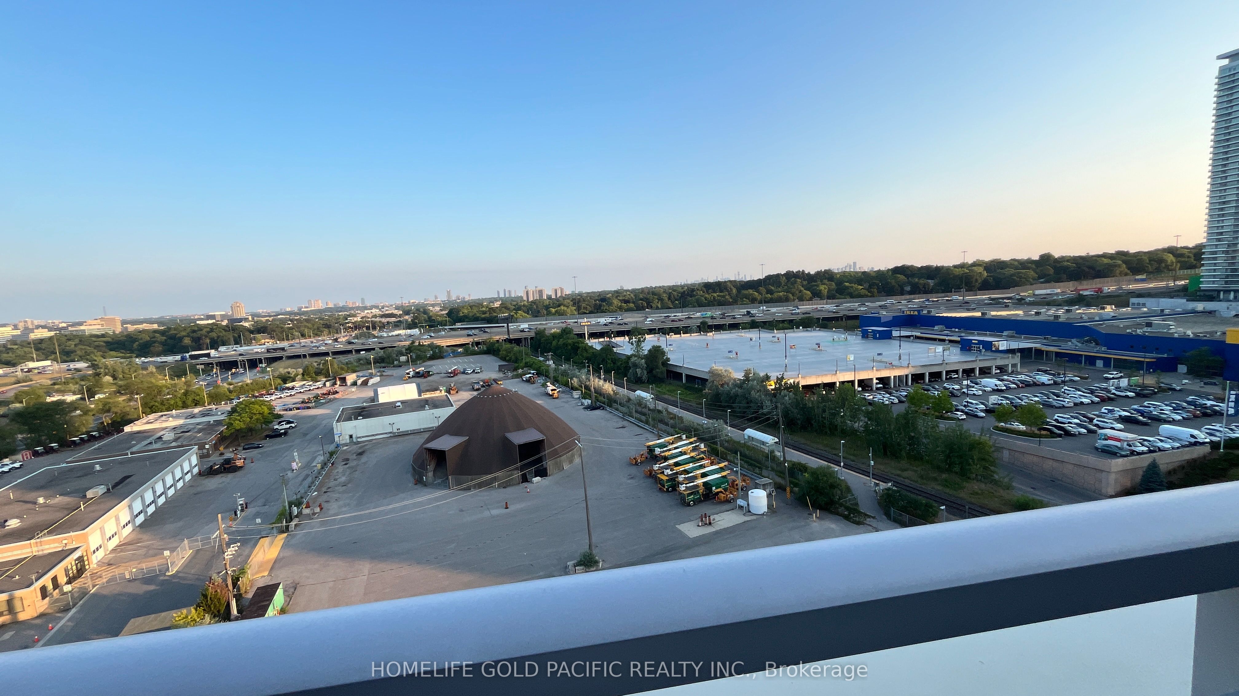 2756 OLD LESLIE Street 1112, Toronto, ON M2K 0A9 photo 3