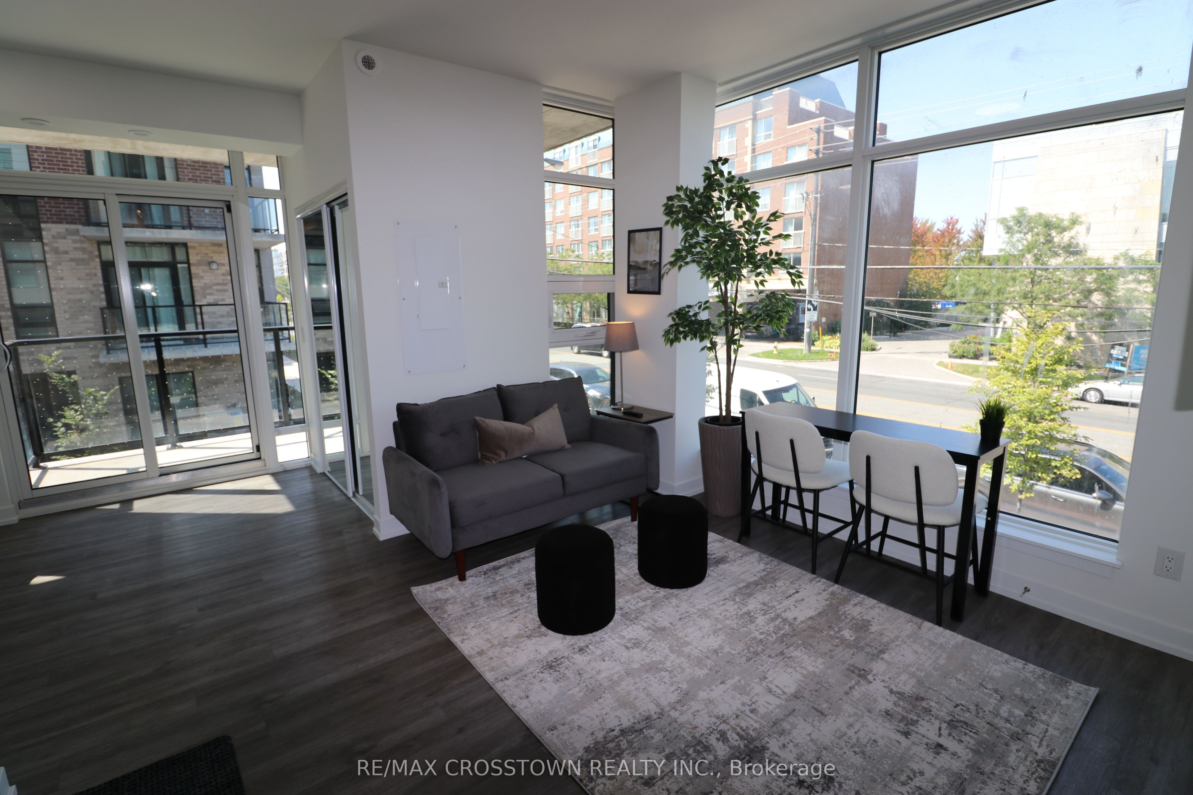 57-861 Sheppard Avenue W 2nd, Toronto, ON M3H 0E8 photo 3