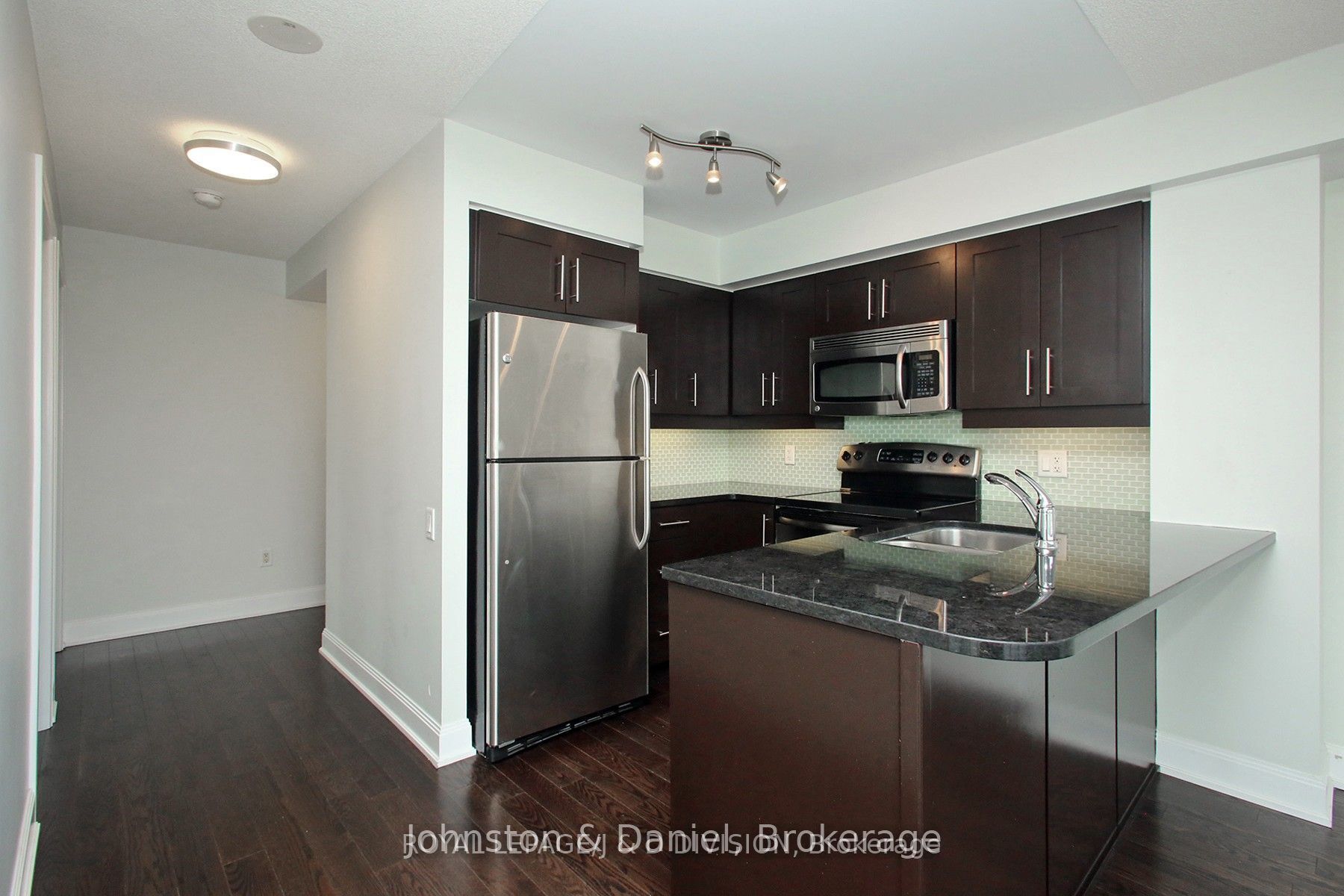 2181 Yonge Street 2908, Toronto, ON M4S 3H7 photo 5