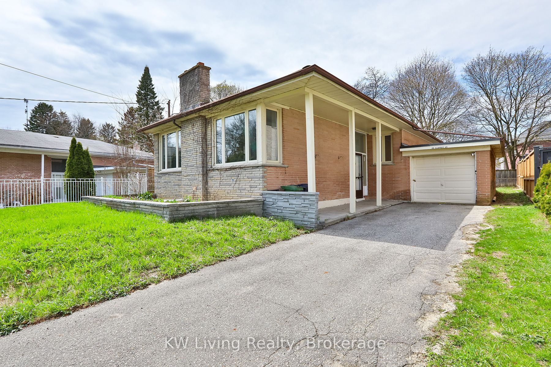 66 Claywood Road, Toronto, ON M2N 2R2