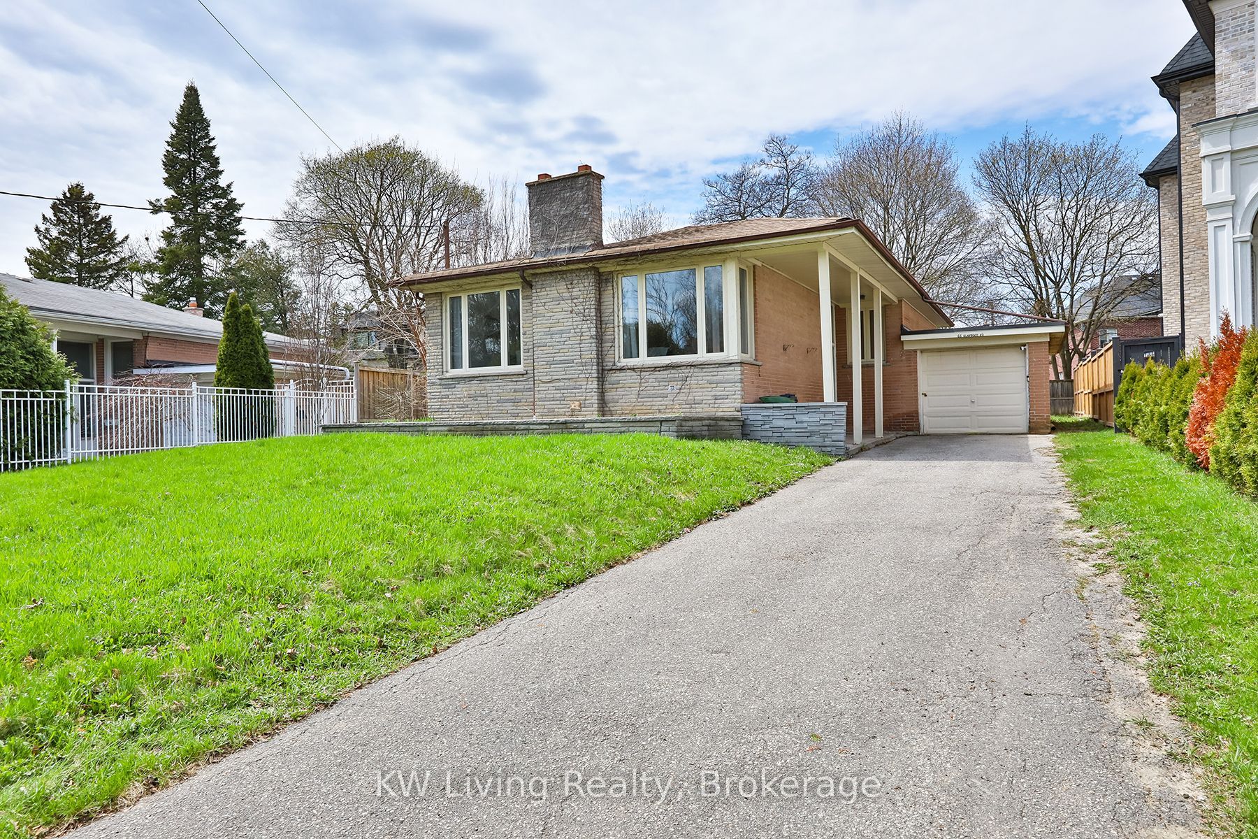 66 Claywood Road, Toronto, ON M2N 2R2 photo 3