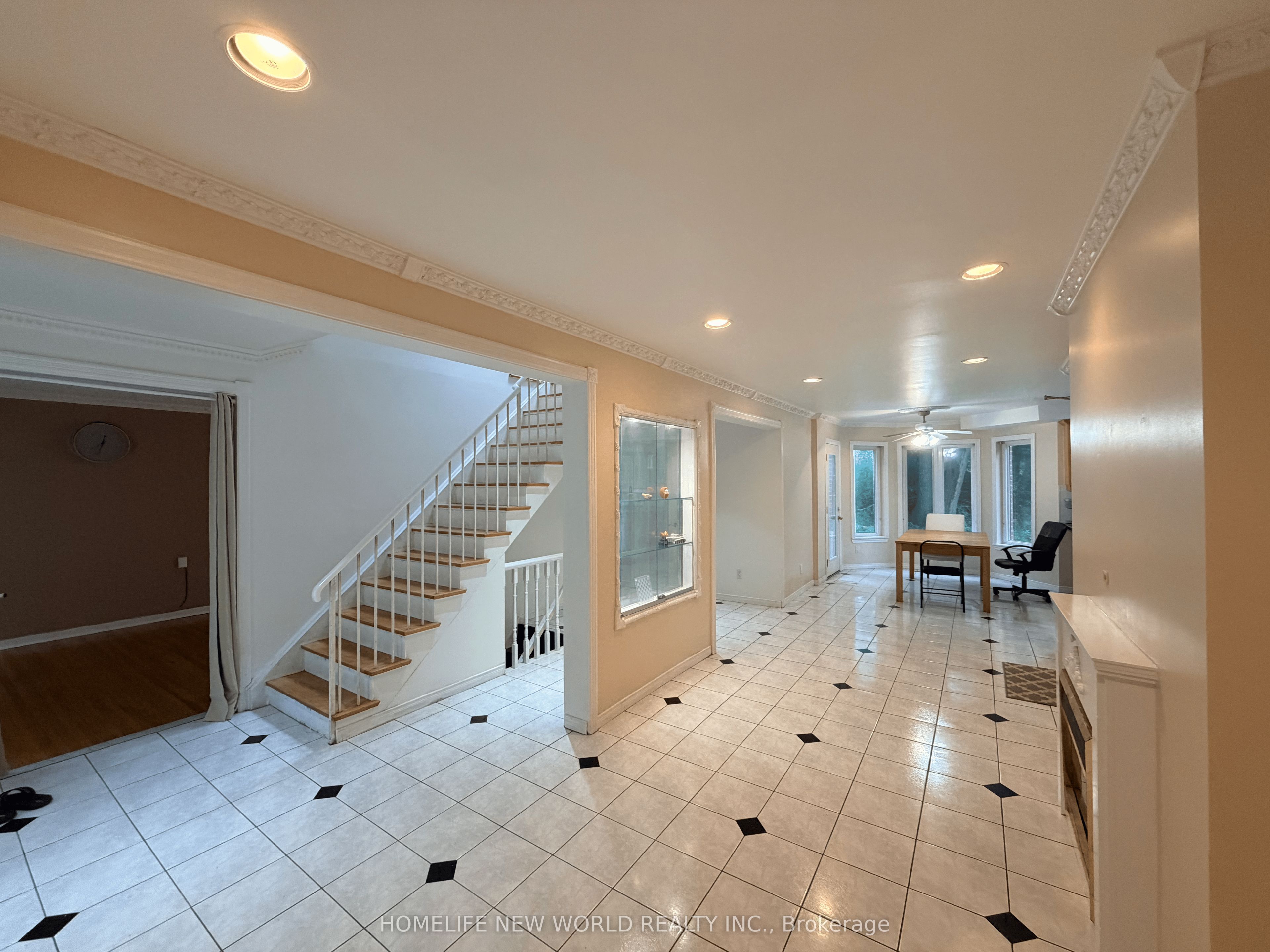 63 Lehar Crescent, Toronto, ON M2H 1J4 photo 4