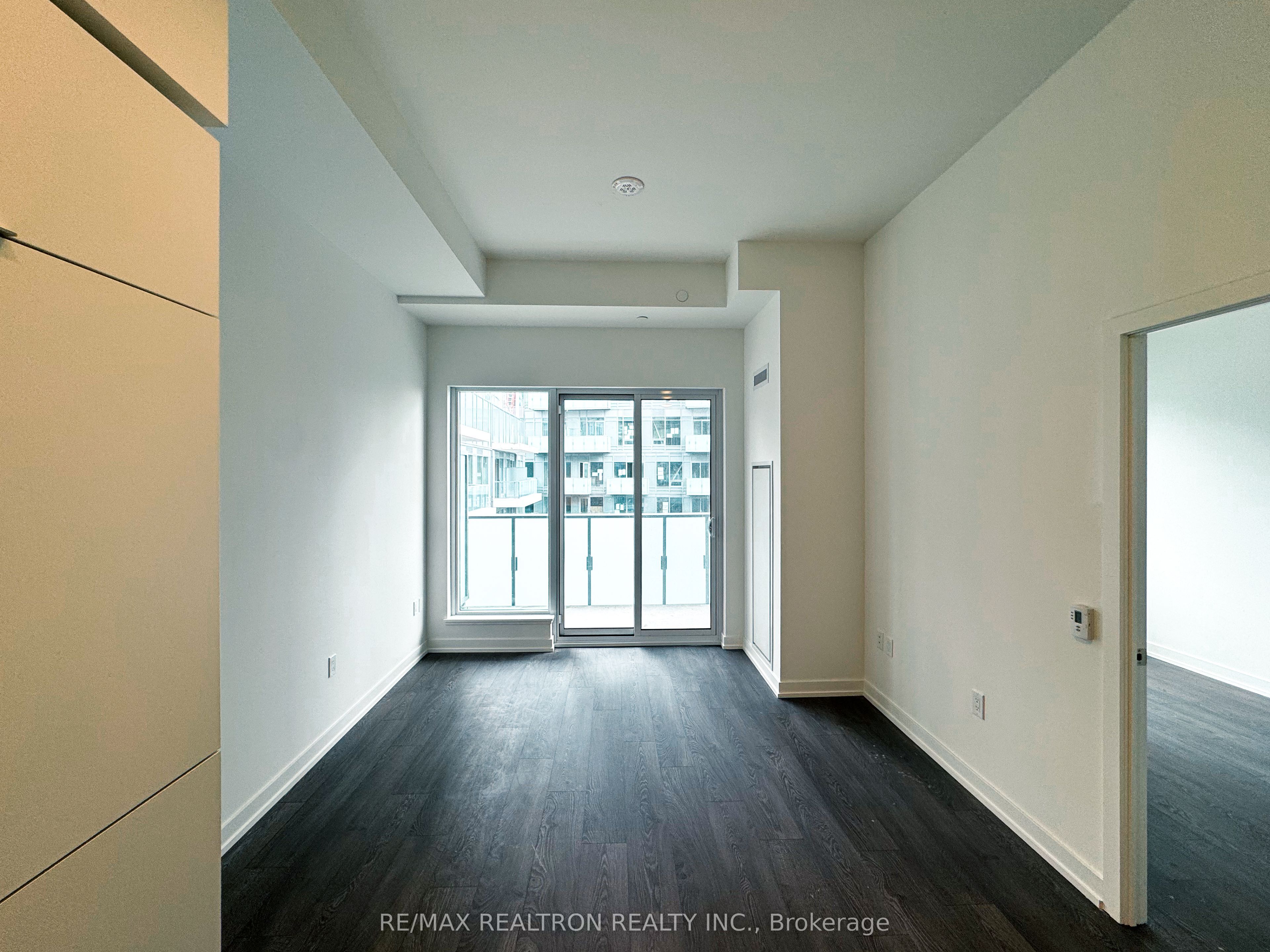 8 Olympic Garden Drive S802, Toronto, ON M2M 0B9 photo 5