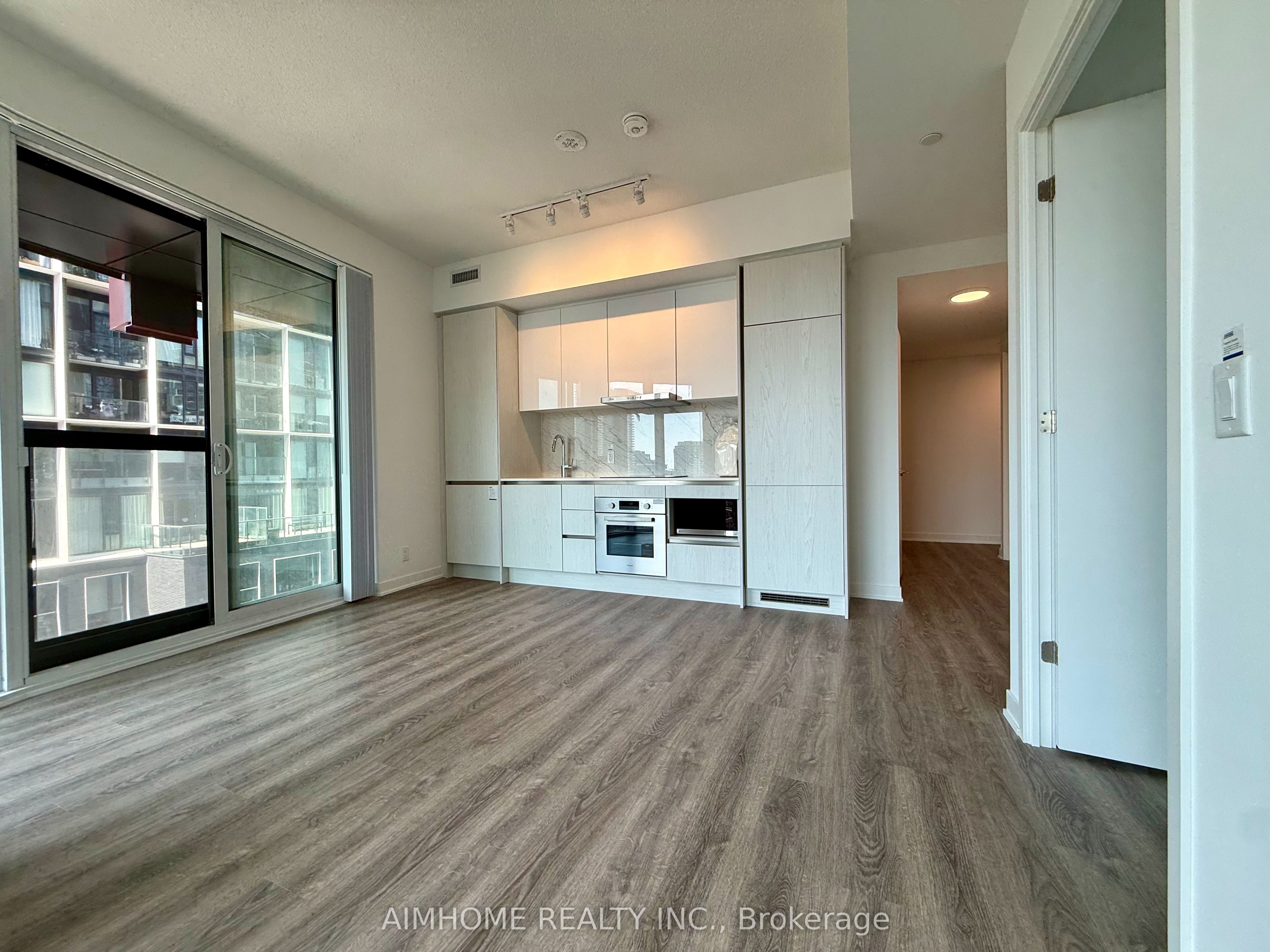 180 Front Street E 1209, Toronto, ON M5A 0A9 photo 5