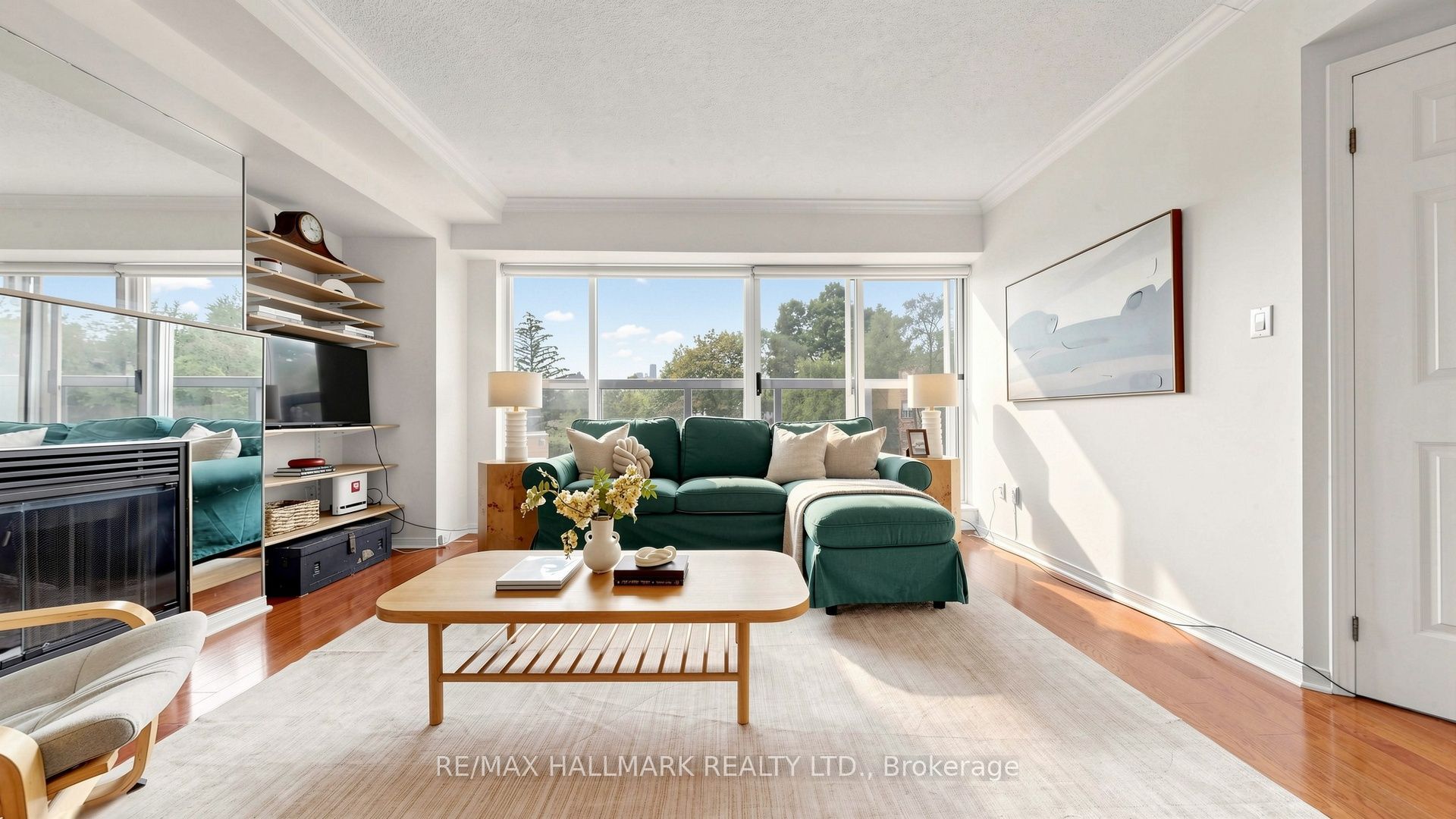 1818 Bayview Avenue 312, Toronto, ON M4G 4G6 photo 3