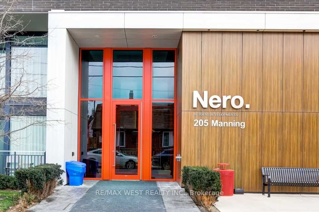 205 Manning Avenue 413, Toronto, ON M6J 2K7