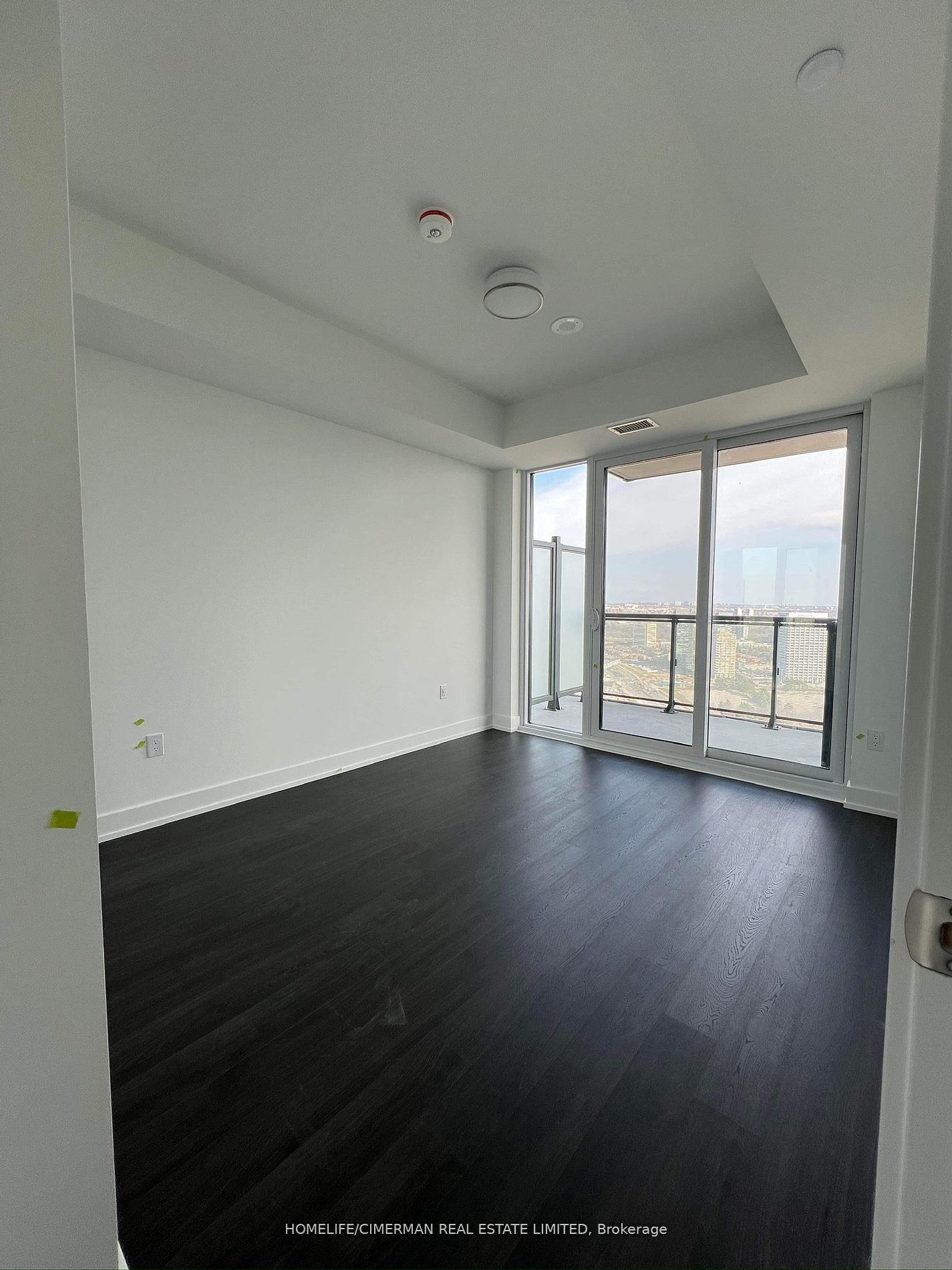 30 Inn On The Park Drive 3707, Toronto, ON M3C 0P7 photo 3