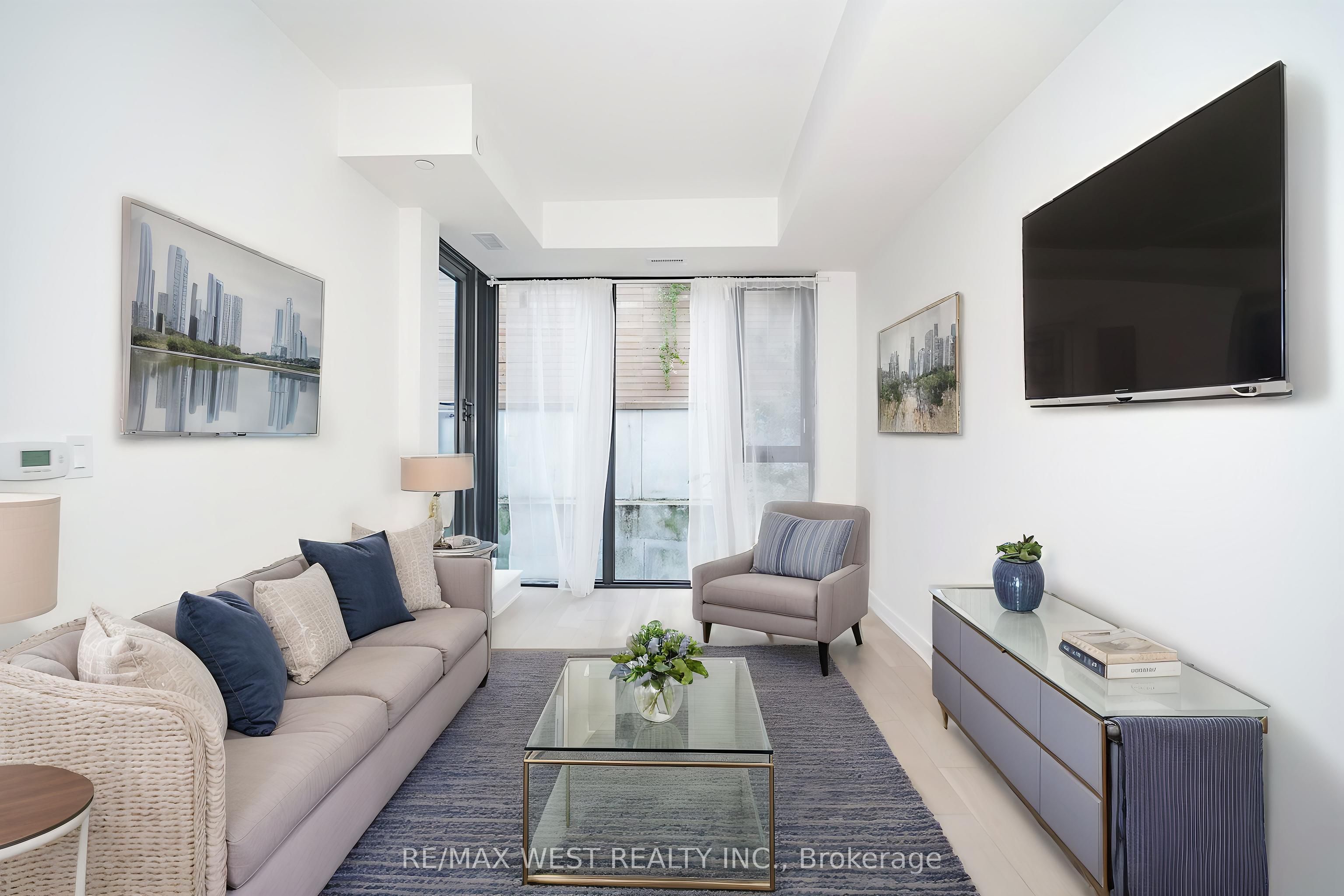 840 St Clair Avenue W 205, Toronto, ON M6C 0A4 photo 3