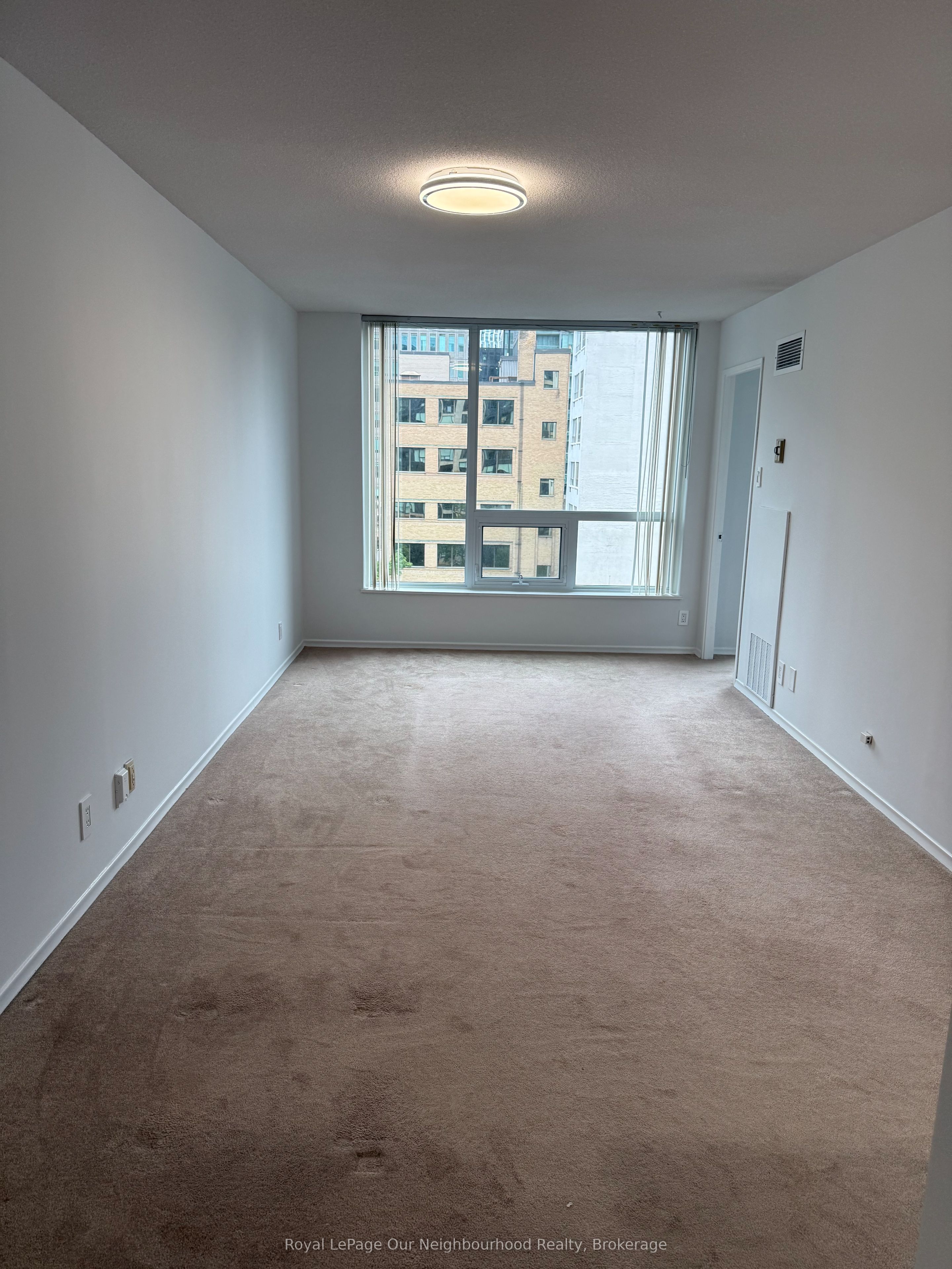 92 King Street E 806, Toronto, ON M5C 2V8 photo 3