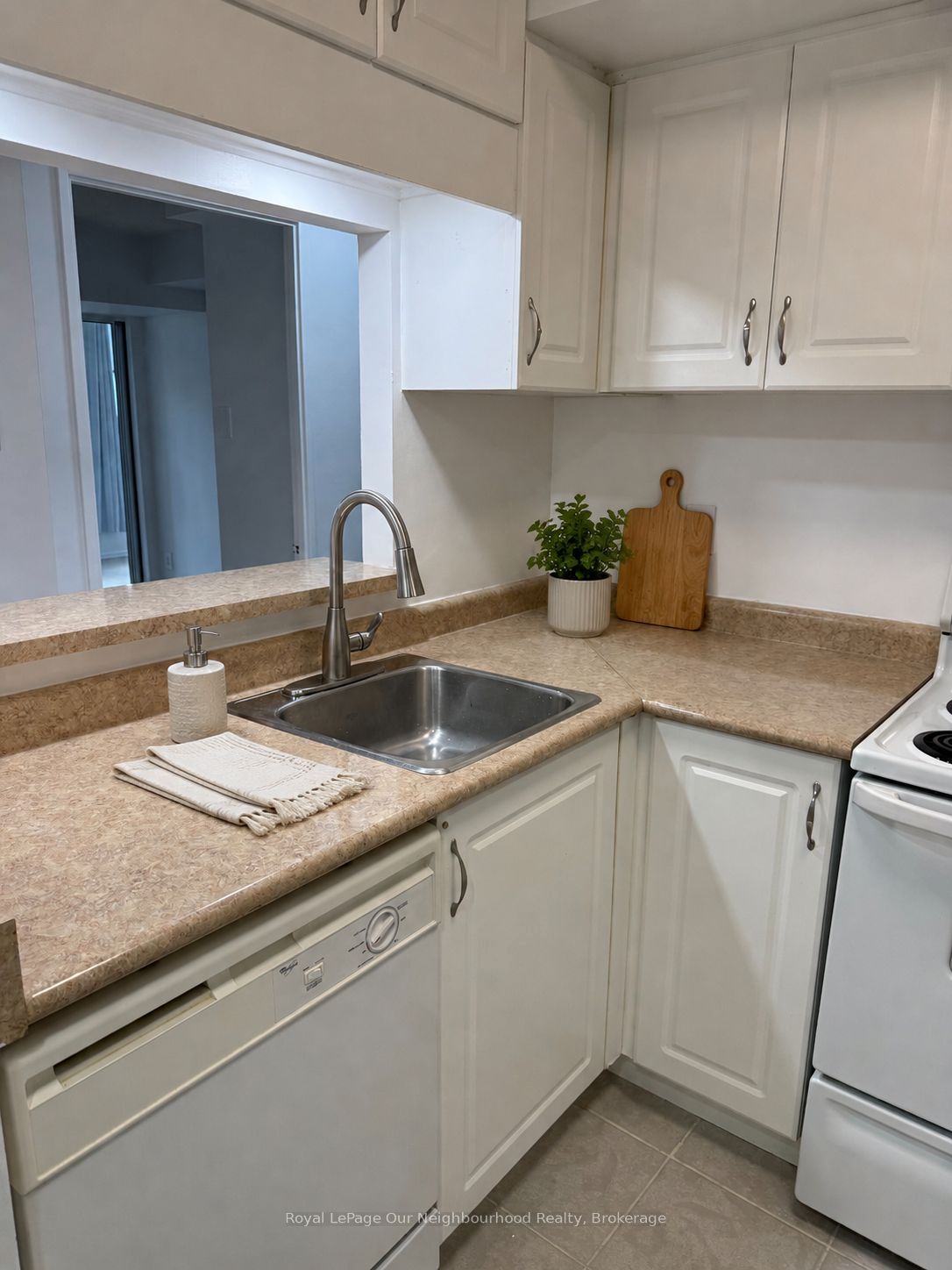 92 King Street E 806, Toronto, ON M5C 2V8 photo 5