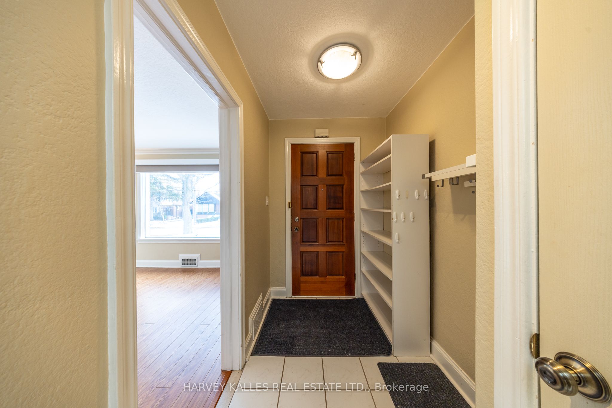 222 Joicey Boulevard Main, Toronto, ON M5M 2V5 photo 3
