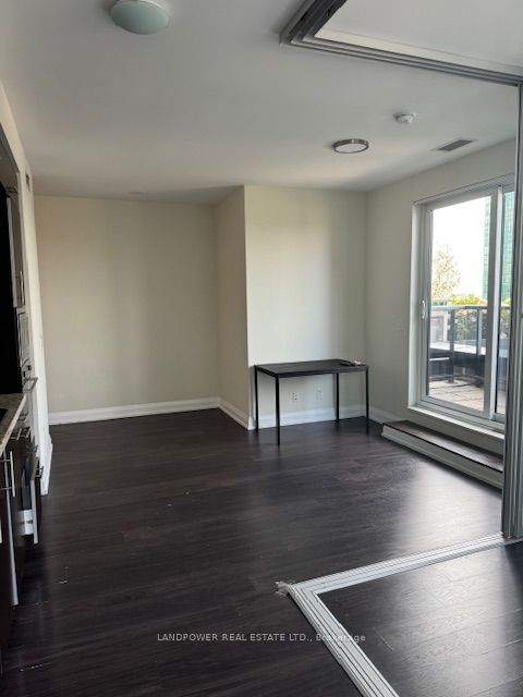 5 Sheppard Avenue E 1720, Toronto, ON M2N 2Z8 photo 3