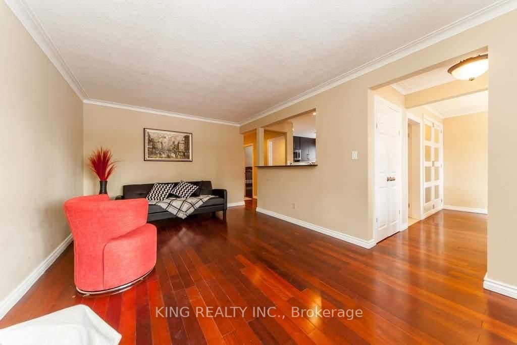 62 Camwood Crescent, Toronto, ON M3A 3L4 photo 2